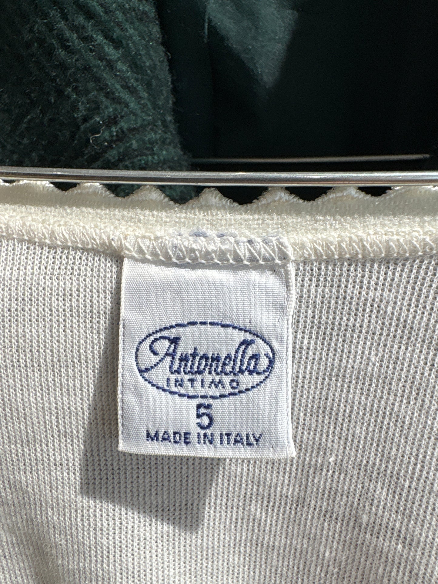 Top italian tip furou cambrat din lana irestringibila și interior dublat cu bumbac