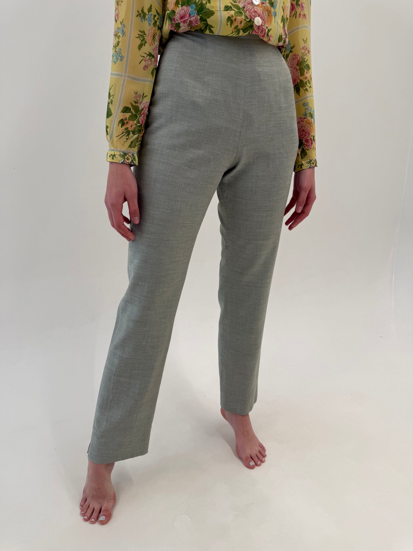 Pantaloni luxury Escada din pânză de mătase naturală cu talie ultra înaltă tall