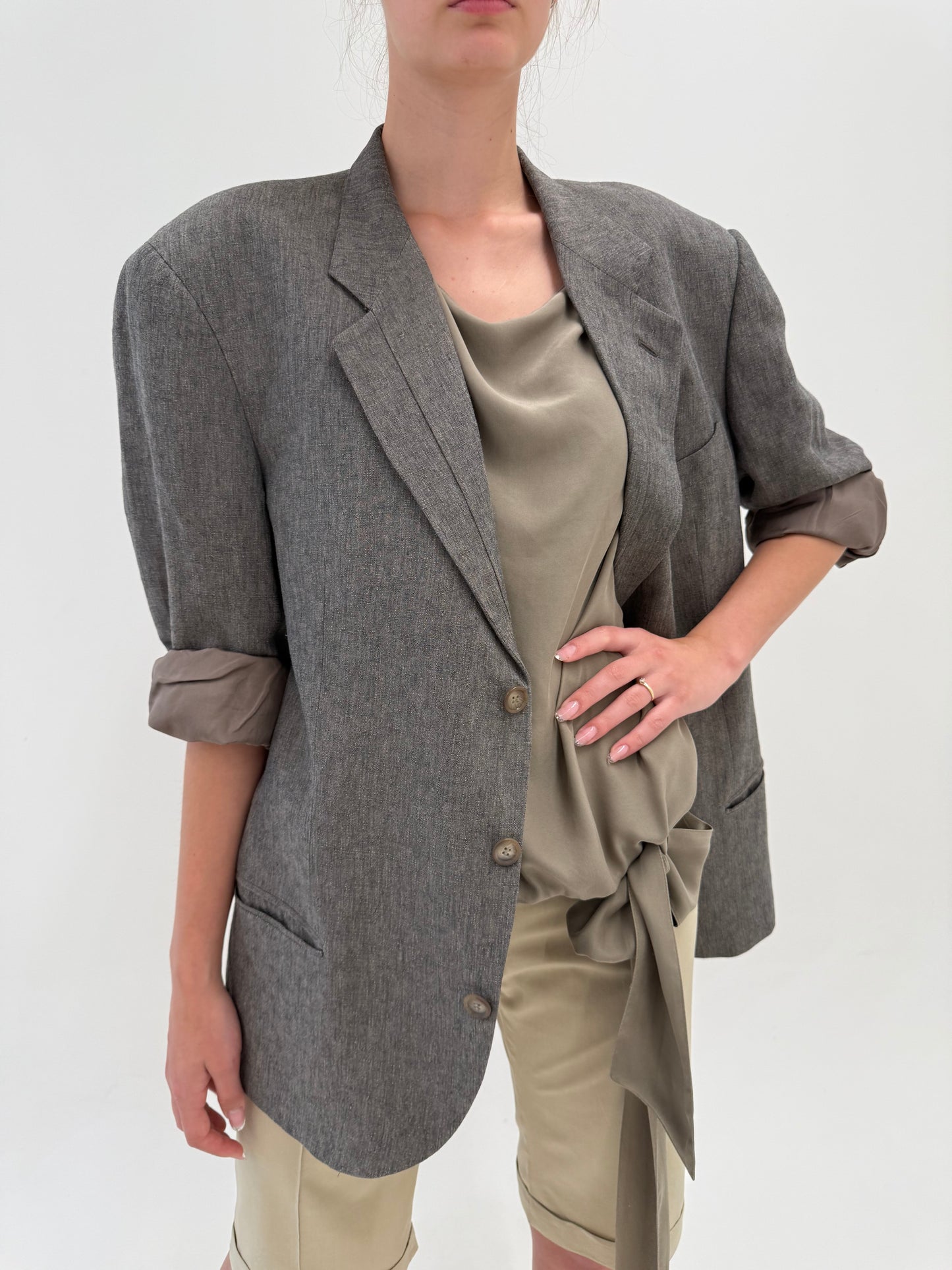 Sacou vintage Armani din in excepțional în croi actual warm gray
