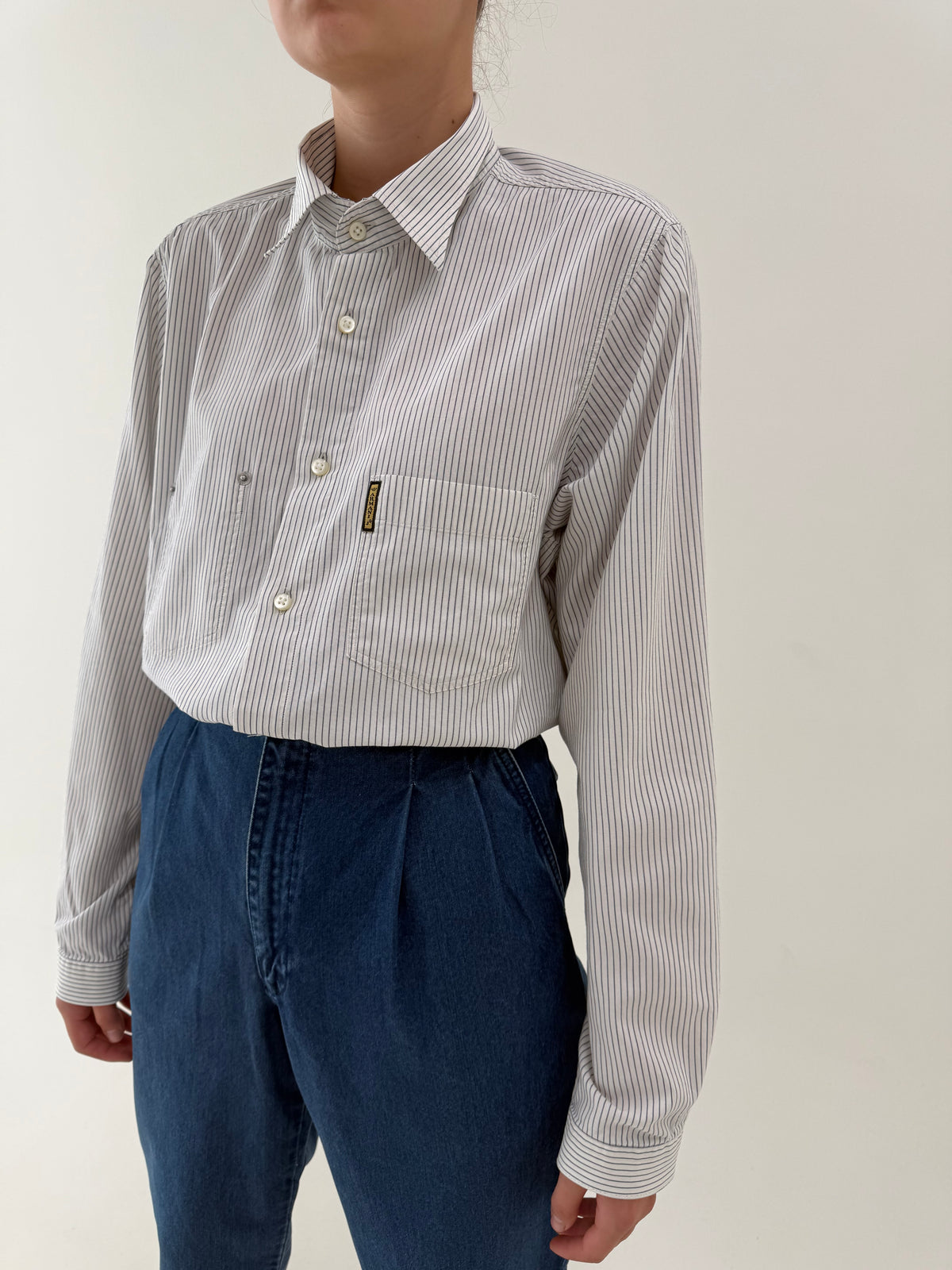 Cămașa Armani cu dungi fine verticale din poplin de bumbac plin