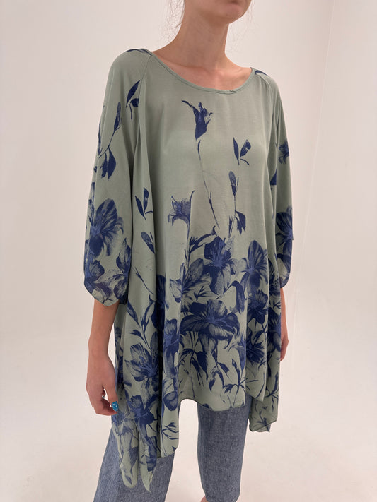 Tunica superbă Sage green cu print delicat Navy superb super vaporoasă