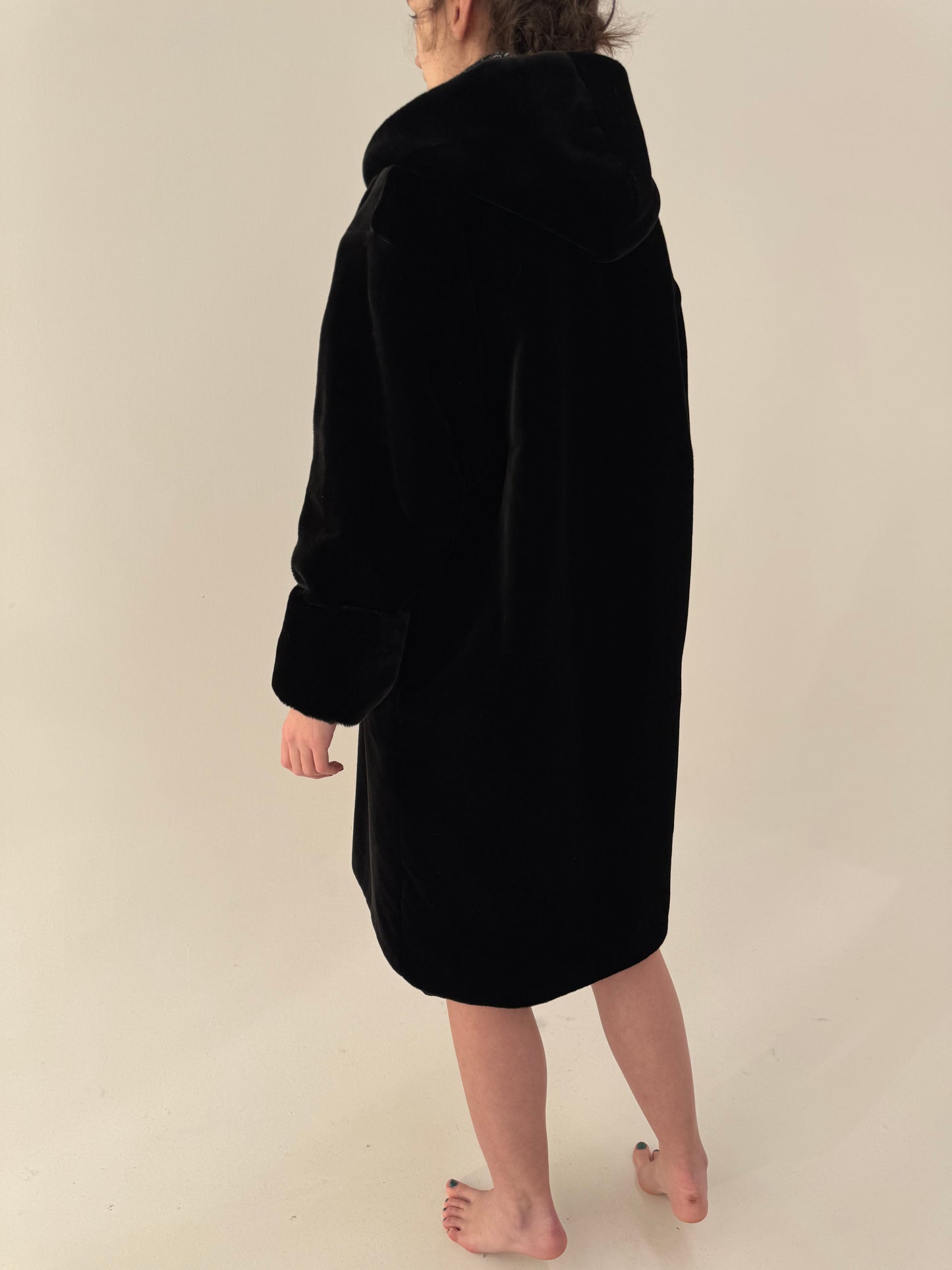 Palton vintage elegant cu 2 fete, una din stofă de lana și cealaltă tip Teddy coat neagră