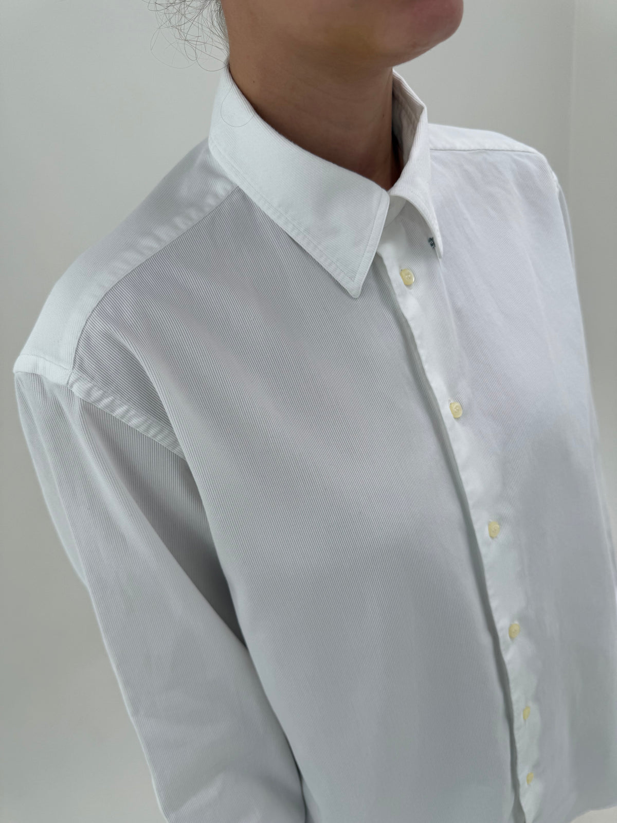 Cămașa ultra luxury Giorgio Armani cu butoni incluși din poplin texturat de bumbac