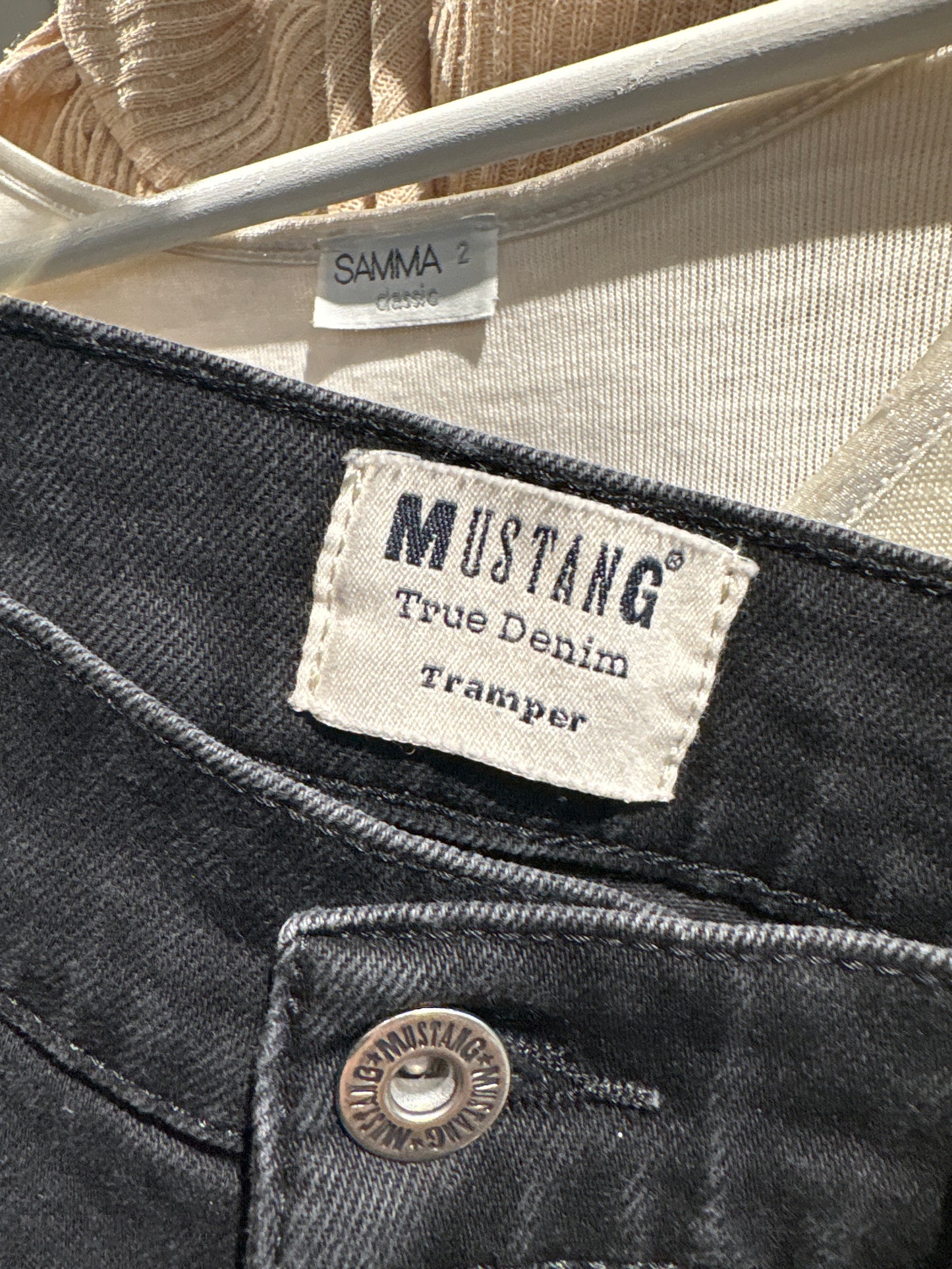 Jeans premium black wash din material plin modelator