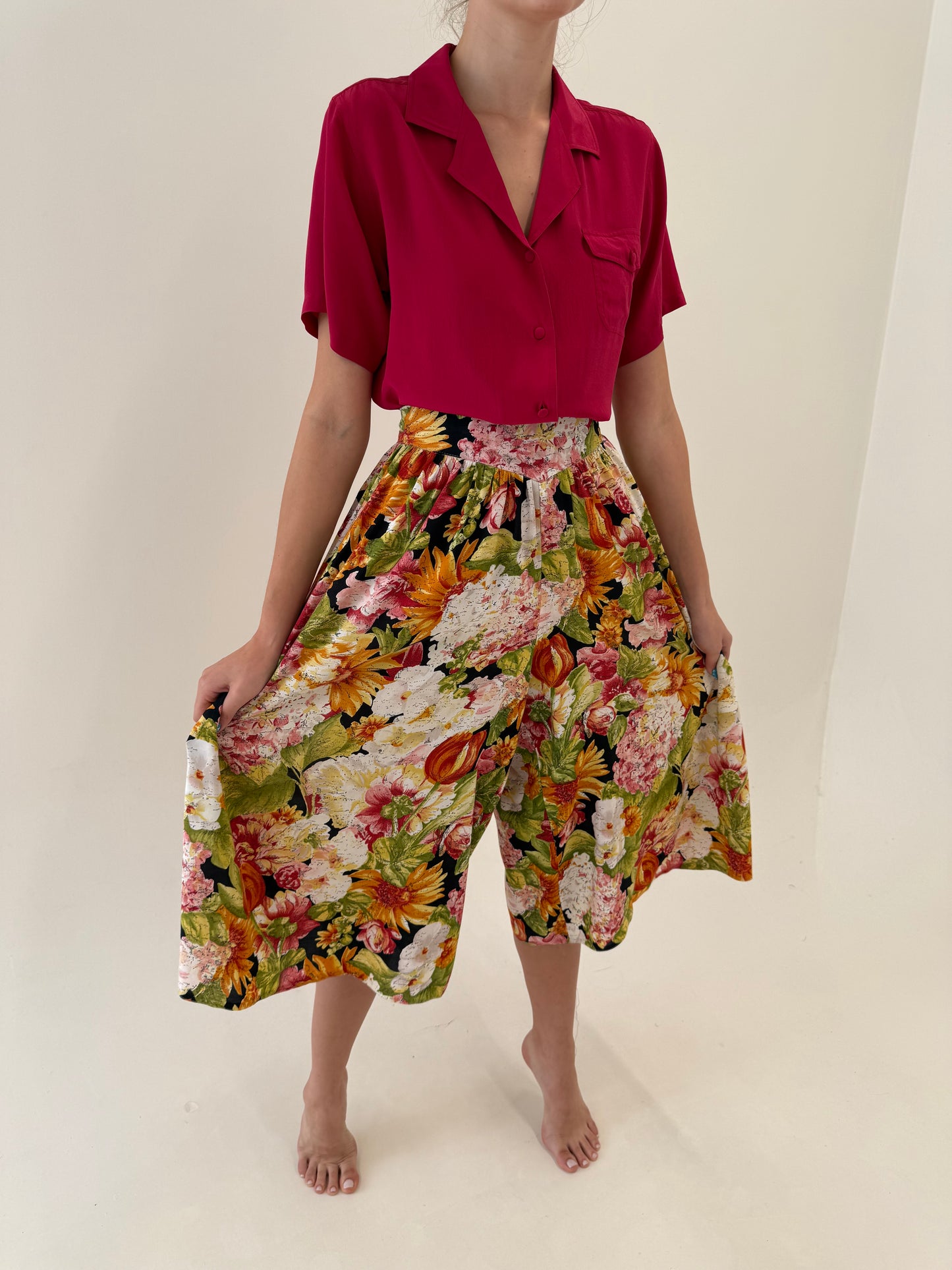 Fustă pantaloni super vaporoasă cu print floral superb și talie ultra înaltă elastică