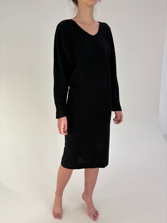 LBD vintage in croi retro modern din jerse dens de lana extrafina