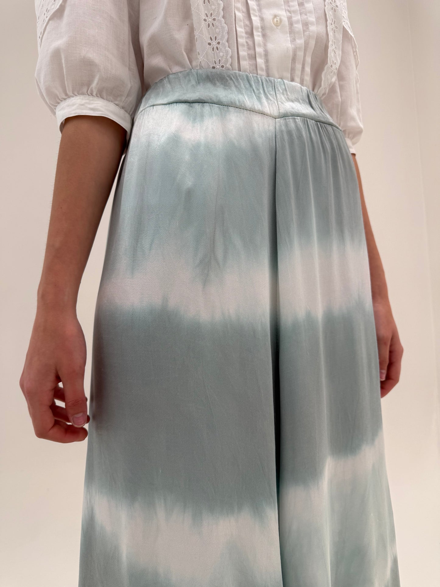 Pantaloni palazzo din mătase naturală și vascoza cu talie ultra înaltă elastică