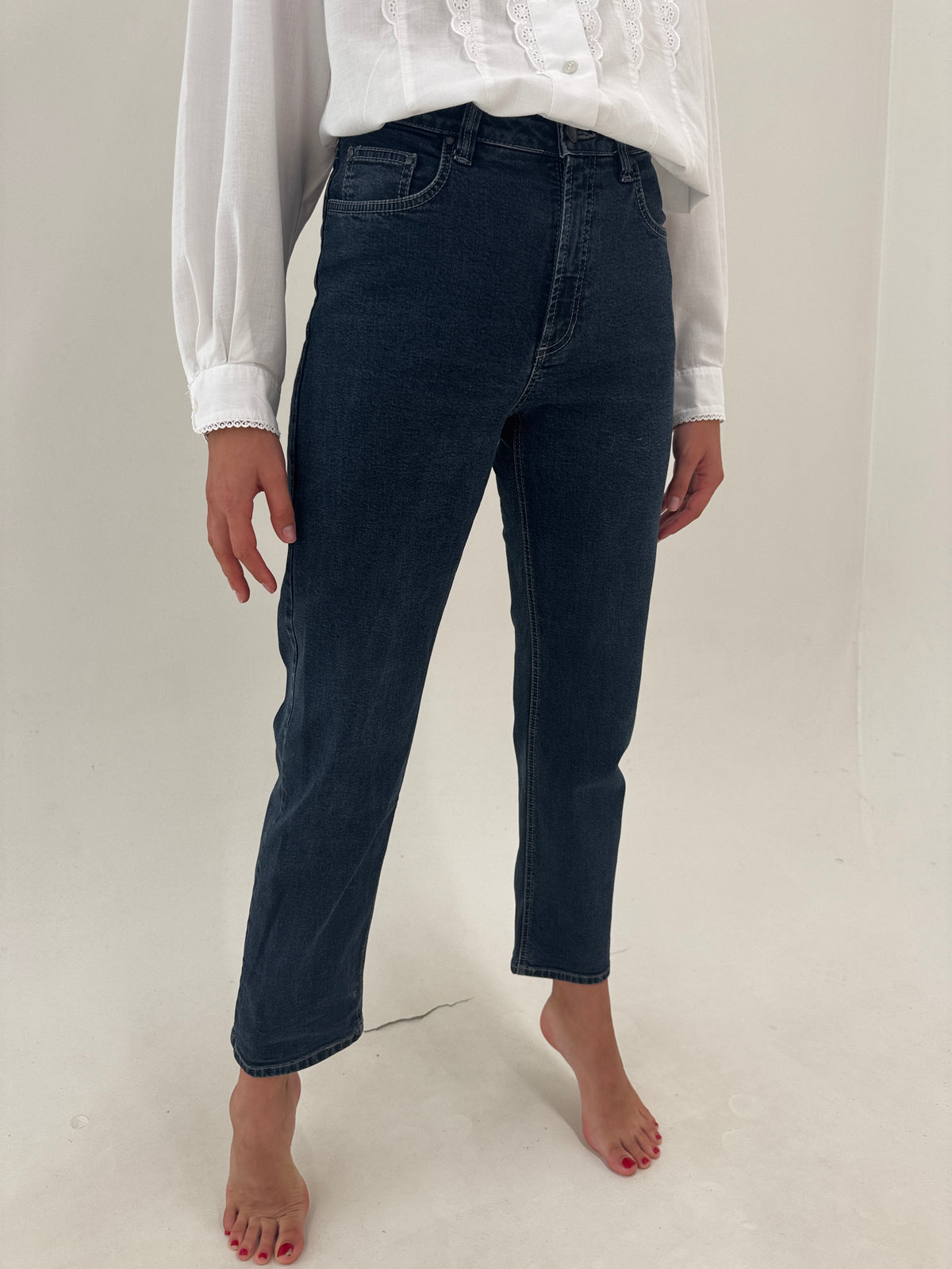 Jeans vintage dark wash straight leg ultra modelator mai plini cu talie înaltă