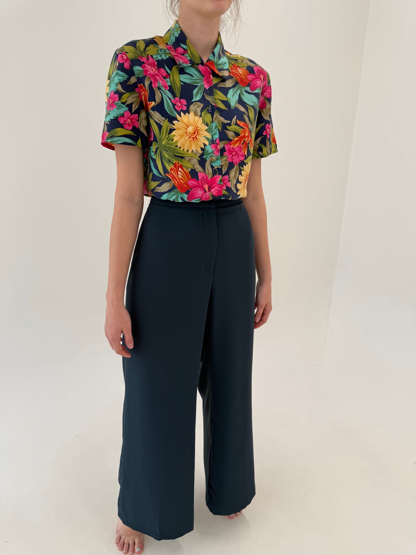 Pantaloni palazzo gri colorat cu talie ultra înaltă