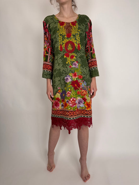 Rochie vintage din pânză cu broderie și dantelă macrame