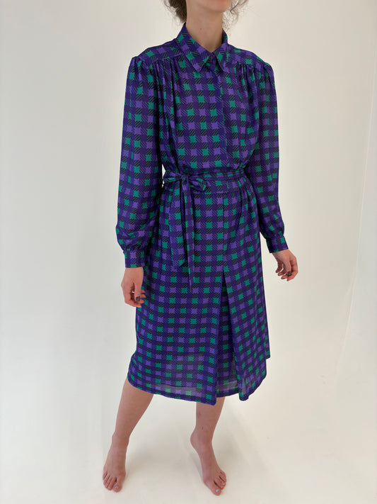 Rochie vintage în culori tari cu talie marcată reglabilă
