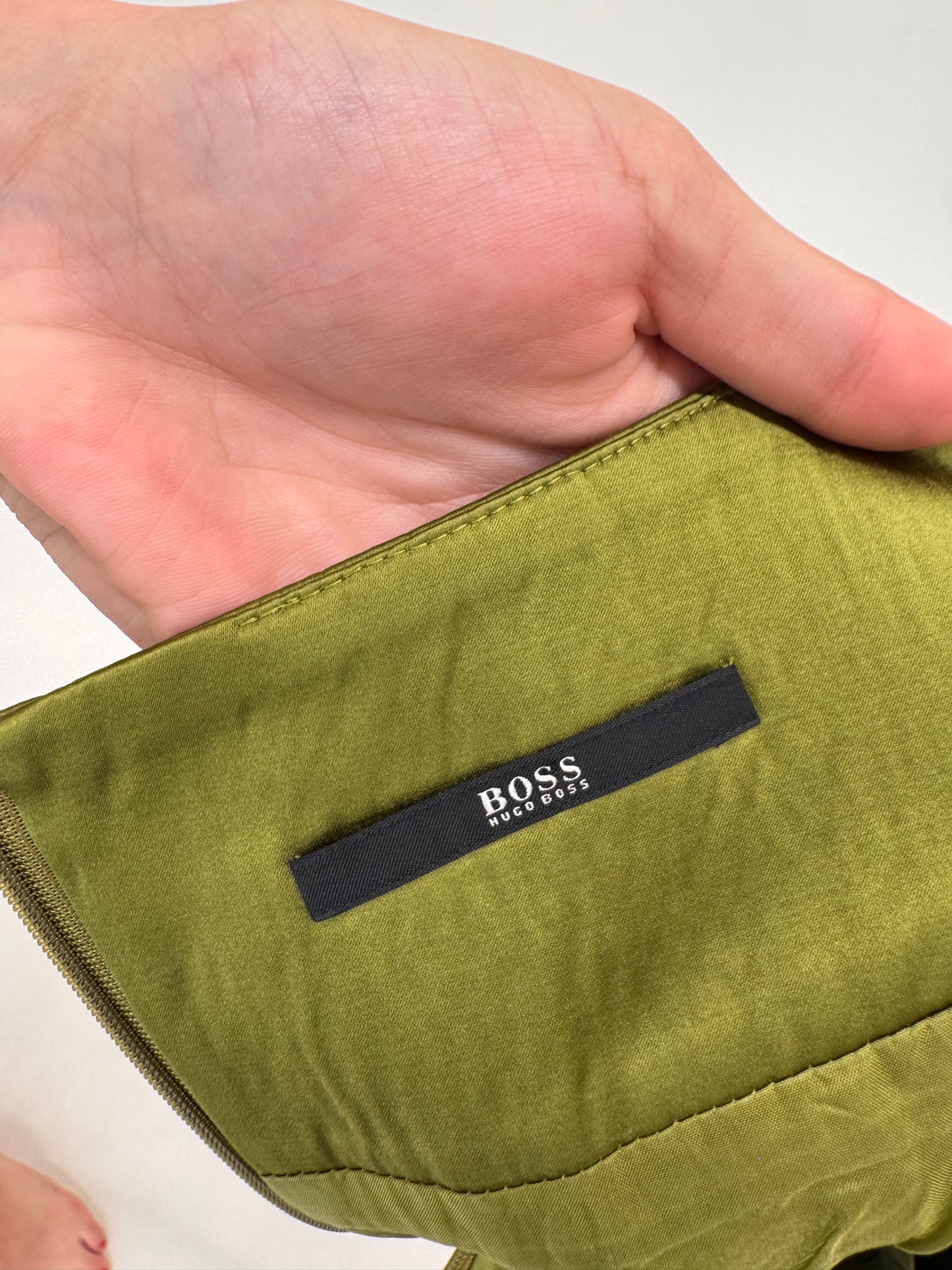 Fustă Hugo Boss clasică olive green satinata