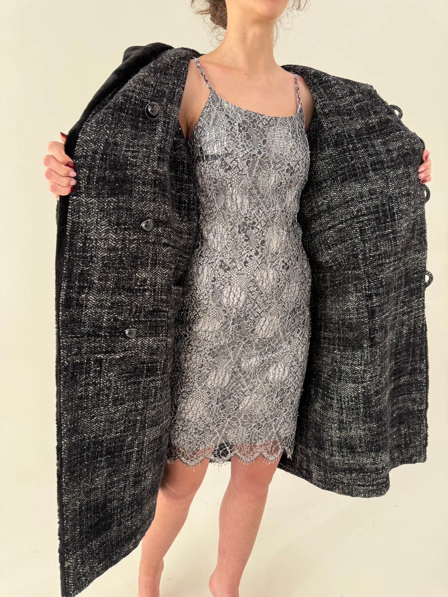 Palton vintage elegant cu 2 fete, una din stofă de lana și cealaltă tip Teddy coat neagră