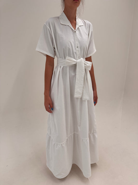 Rochie maxi din panza excepțională de bumbac cu cordon lat și broderie manuală delicată