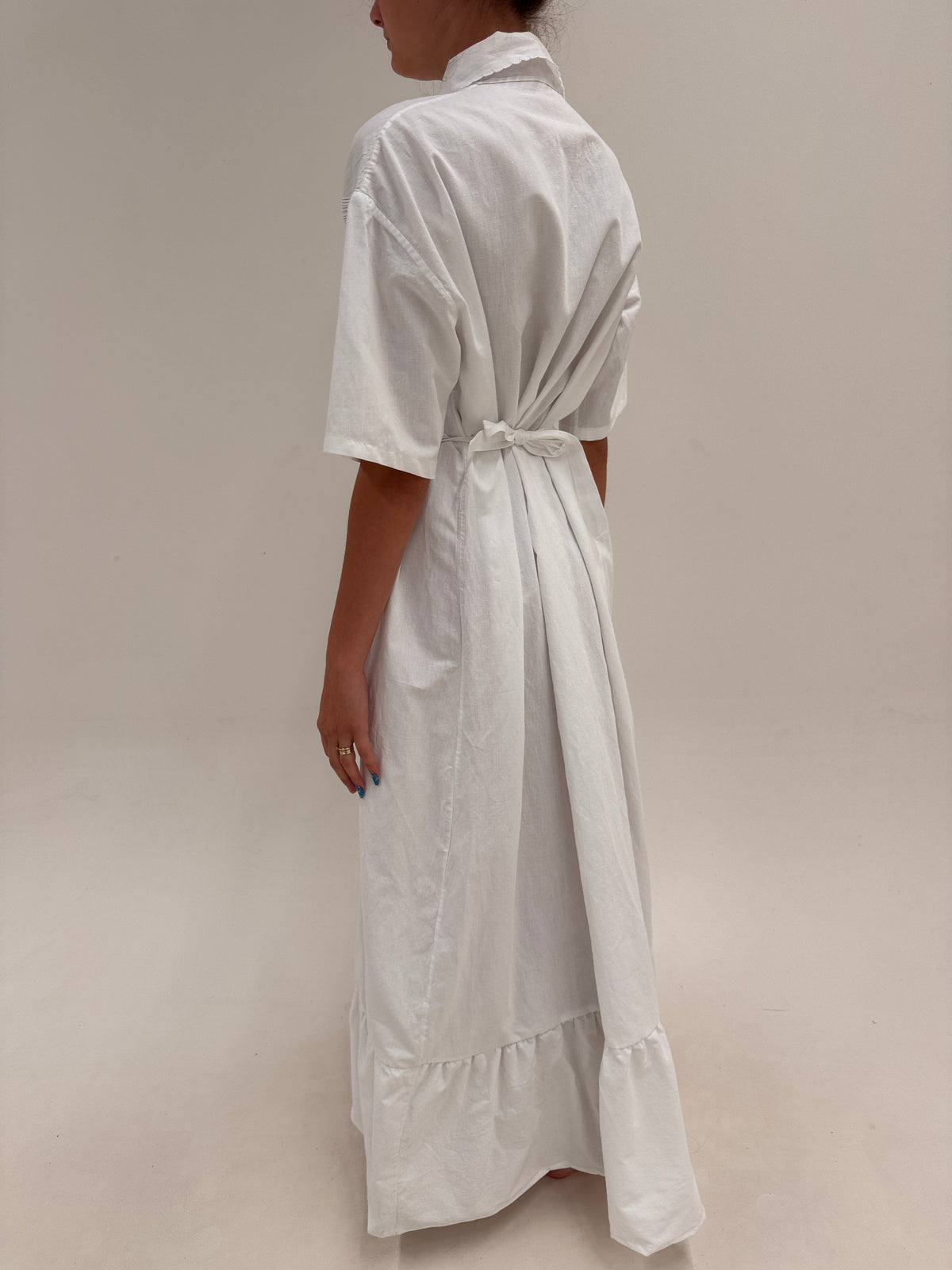 Rochie maxi din in excepțional cu broderie manuală delicată