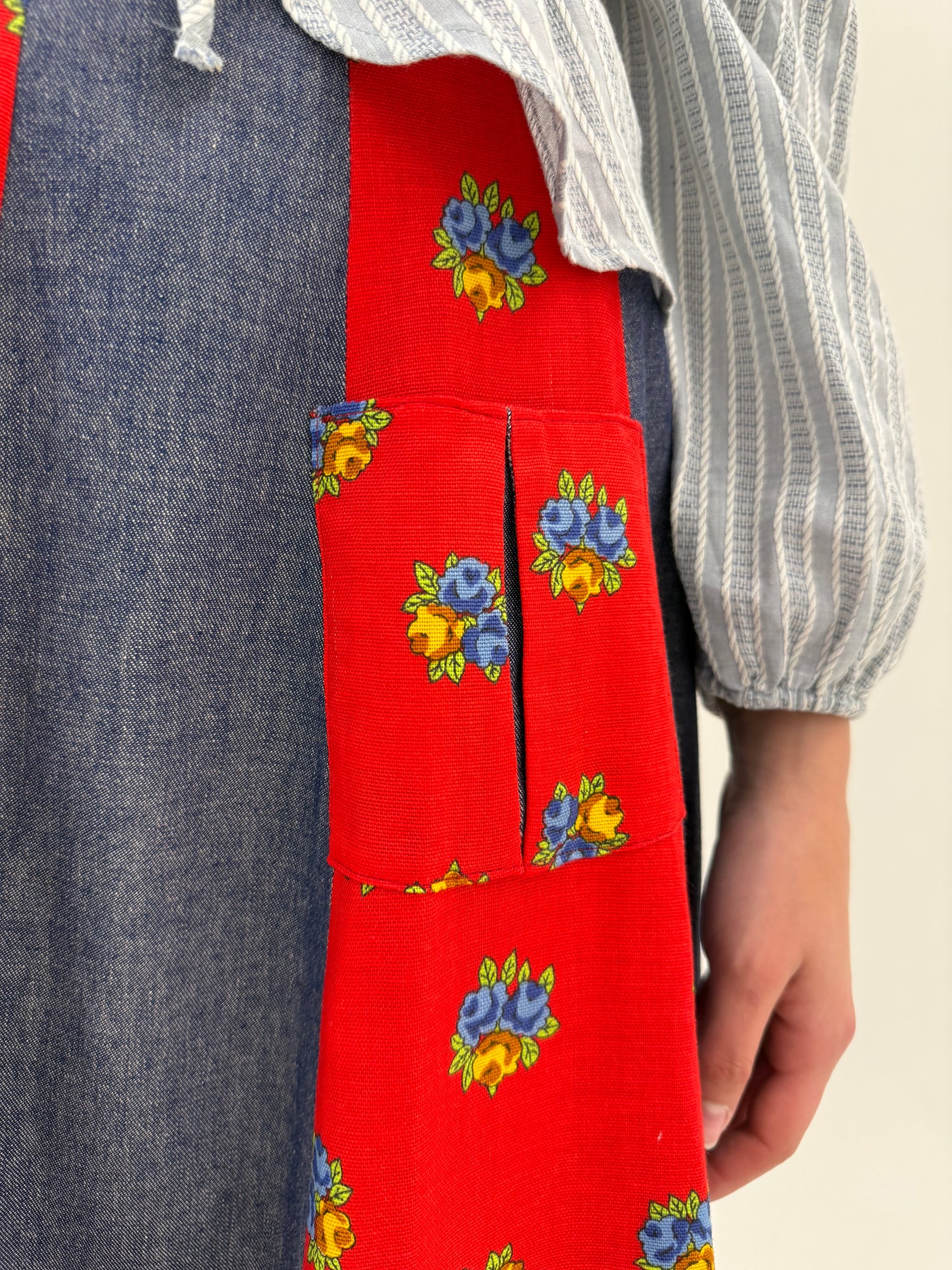 Fustă vintage din pânză cu aspect de jeans si inserții colorate in croi super amplu