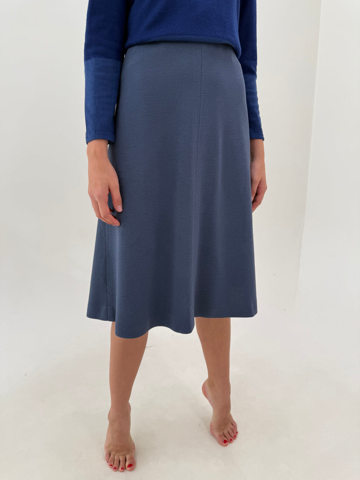 Fustă midi în bie din tricot dens de lana extrafina dusty jeans blue