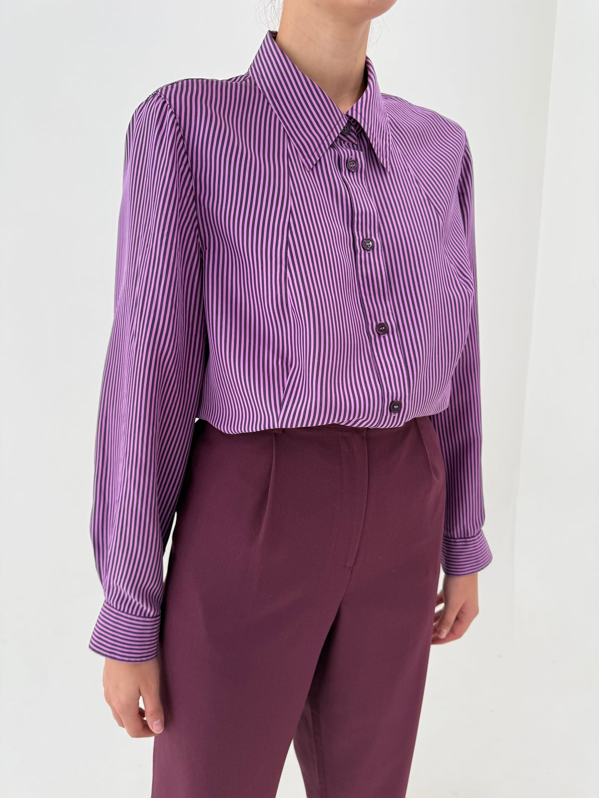 Cămașa din twill plin de mătase naturală cu dungi dark violet