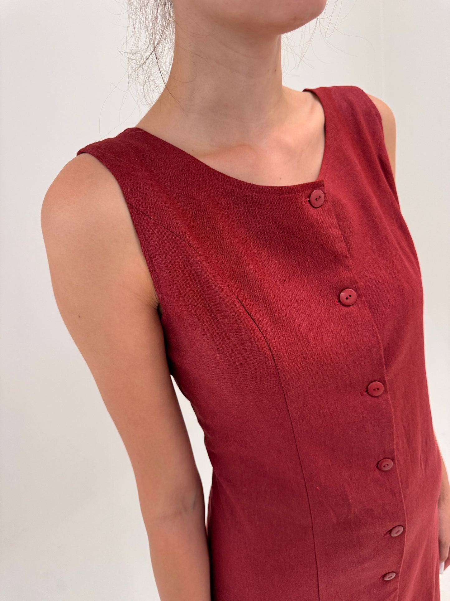 Rochie maxi din pânză whine red în croi cambrat minimalist reglabilă bla spate