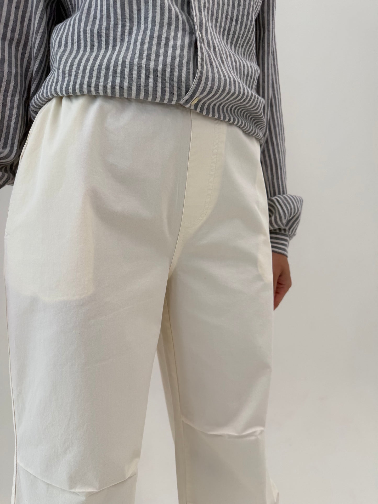 Pantaloni cu tiv baloon și influențe casual din bumbac excepțional cu talie reglabilă
