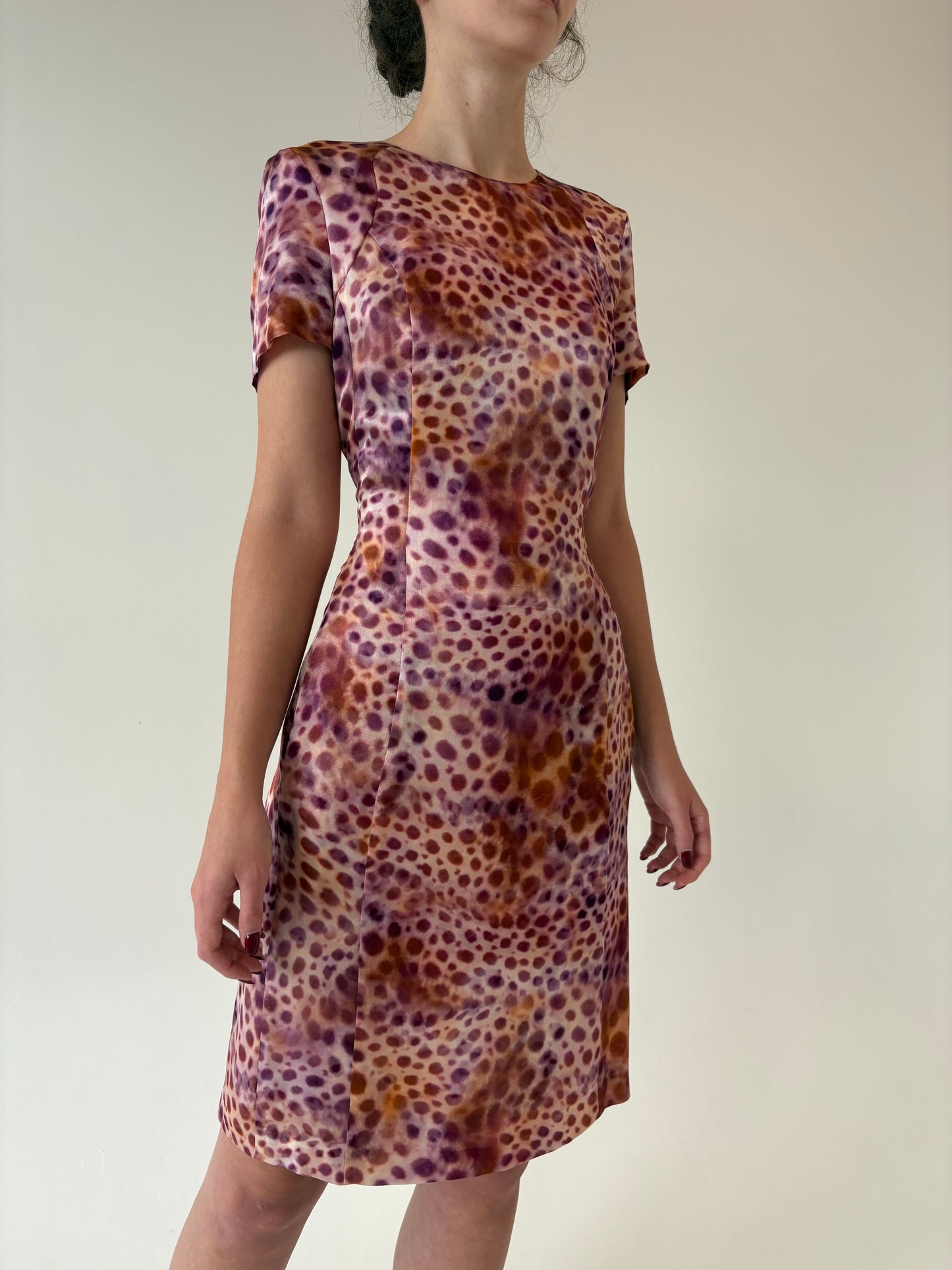 Rochie din mătase naturală în croi clasic camel și nuanțe de lavandă