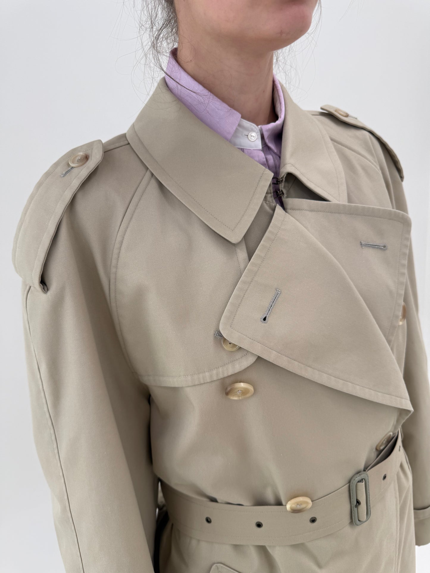 Trench vintage camel din gabardină impermeabilă cu talie ultra înaltă marcată