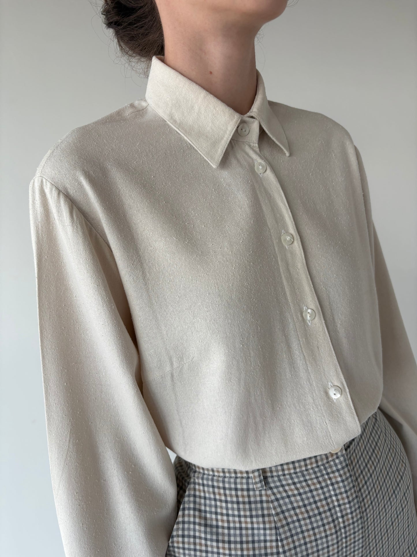 Cămașa din panza de mătase naturală raw off white