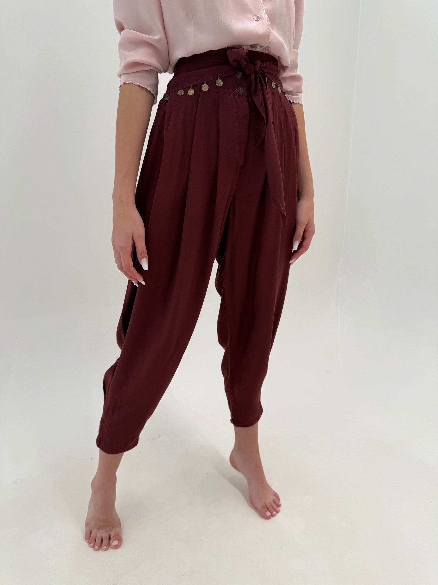 Pantaloni baloon vintage cu aplicații metalice ultra drapați cu talie elastică