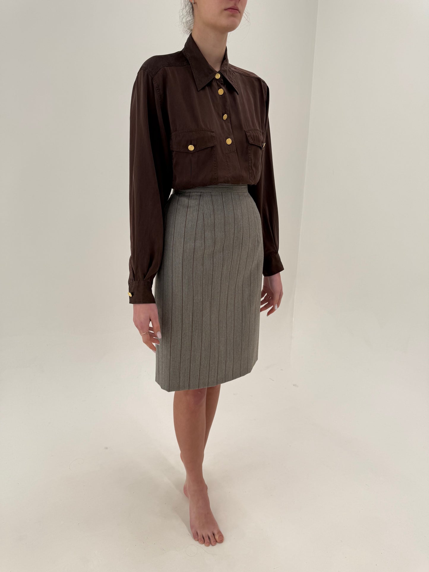 Deux piece din stofă subțire de lana extrafina și cașmir cu dungi fine verticale