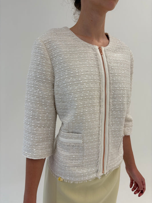 Sacou off white din tweed în stil Chanel cu feronerie rose gold