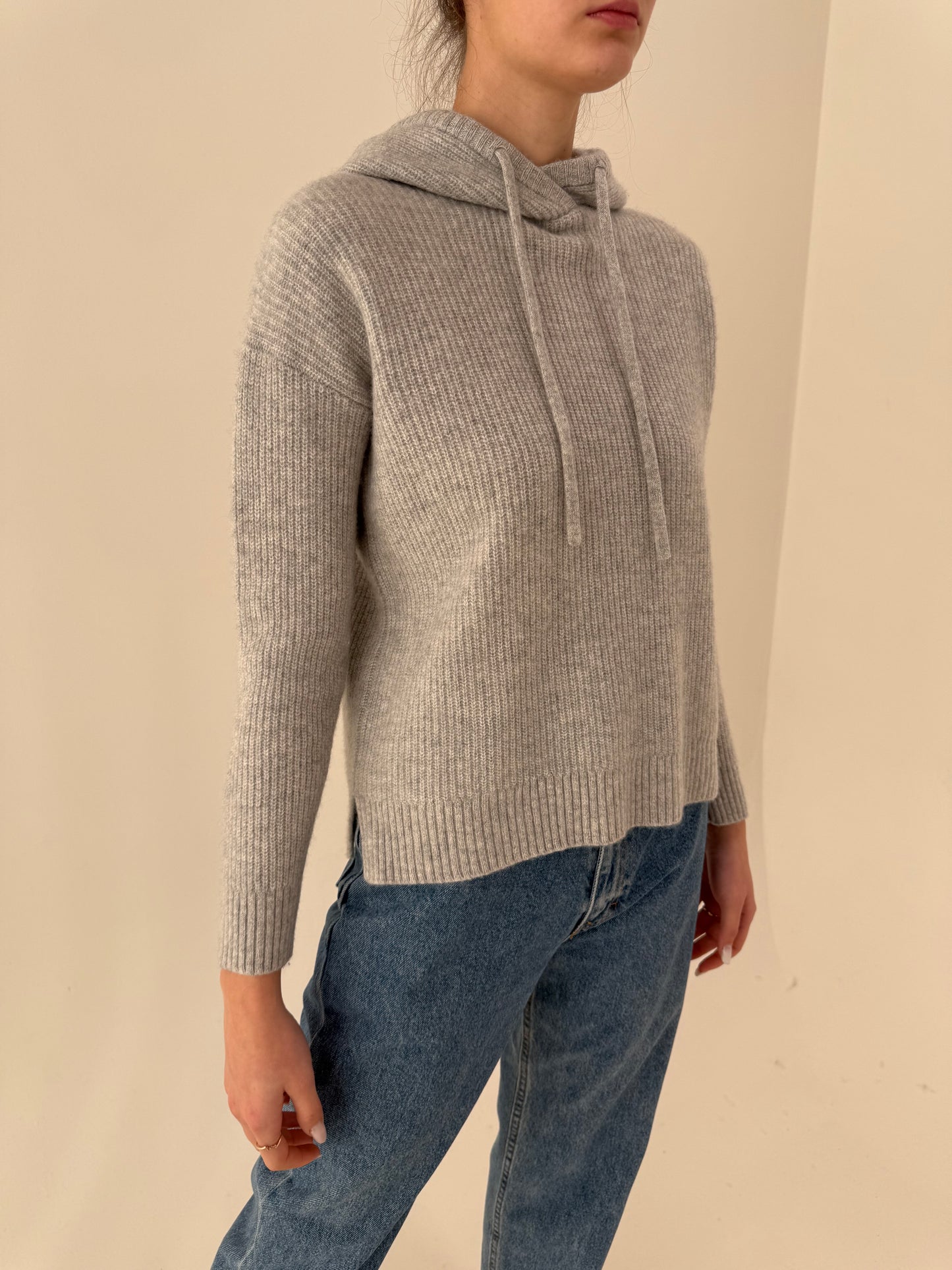 Hanorac petite din cașmir high end excepțional silver gray