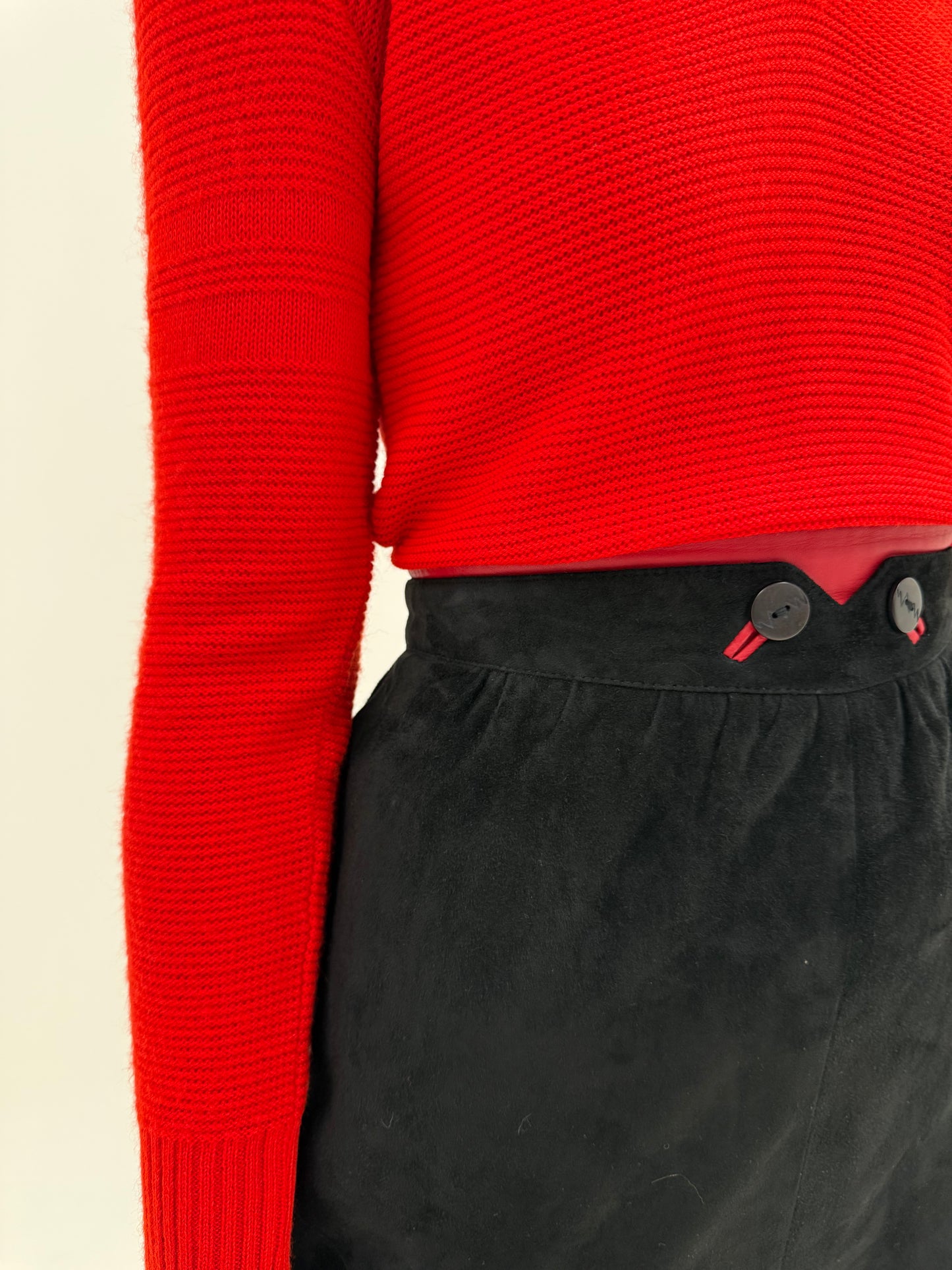 Fustă neagră vintage din piele naturală mănușă cu detaliu chic în talie