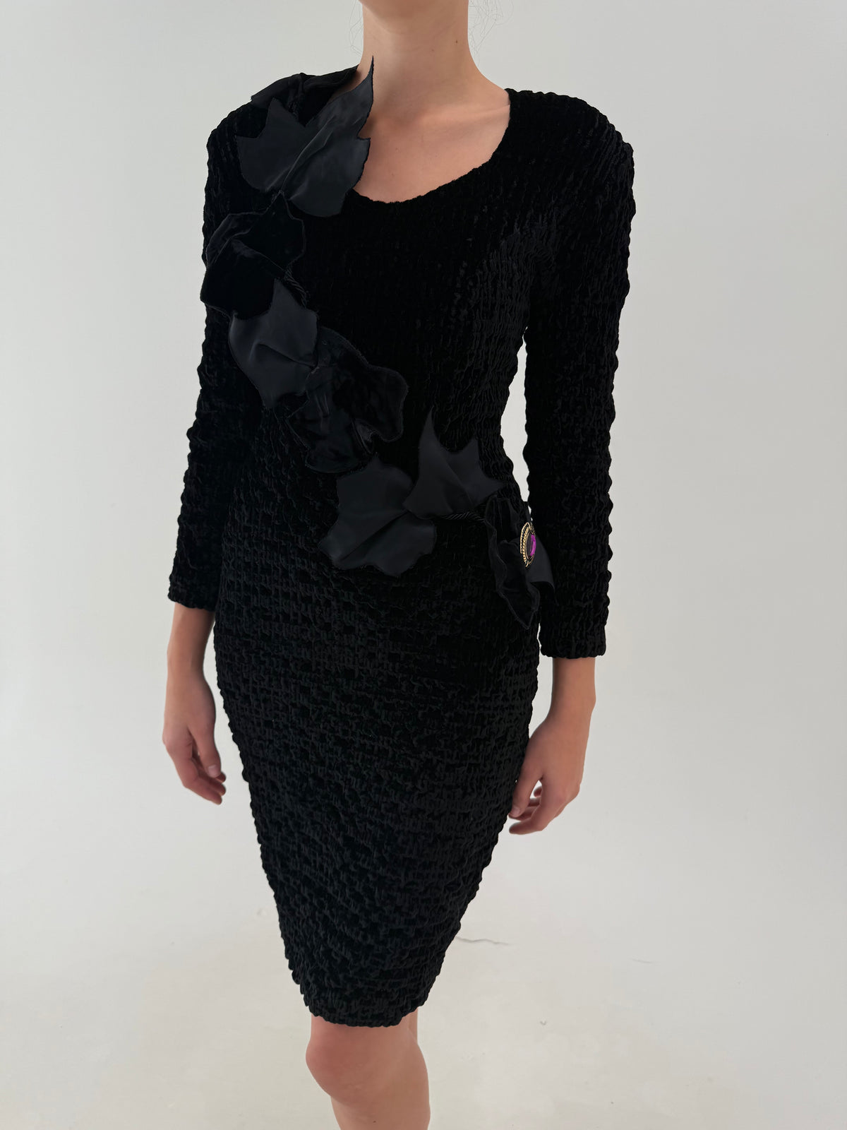 LBD old vintage anii 80 din catifea catifea cloqué cu aplicații
