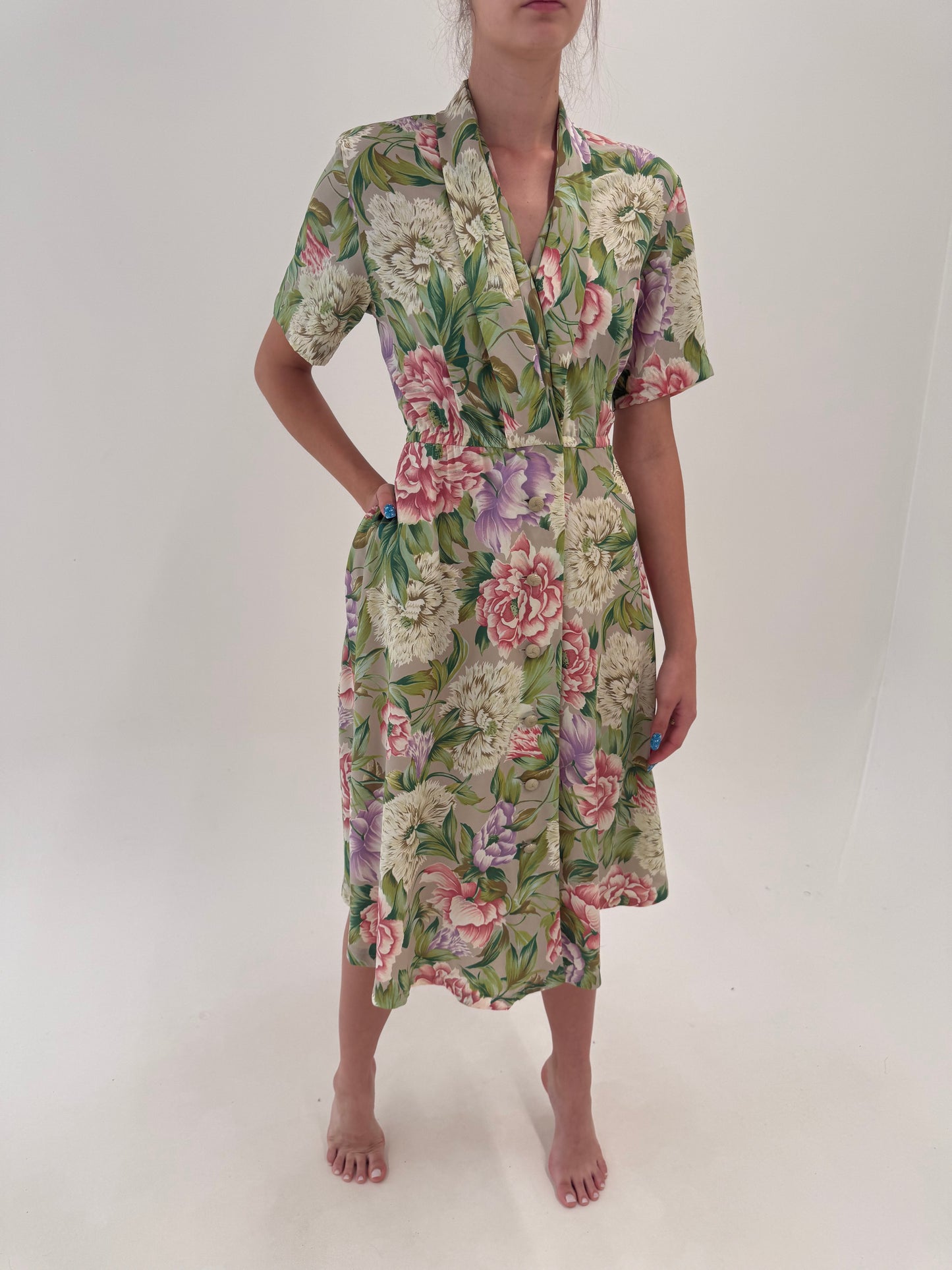 Rochie vintage in croi de ani 50 cu print floral în culori superbe cu buzunare