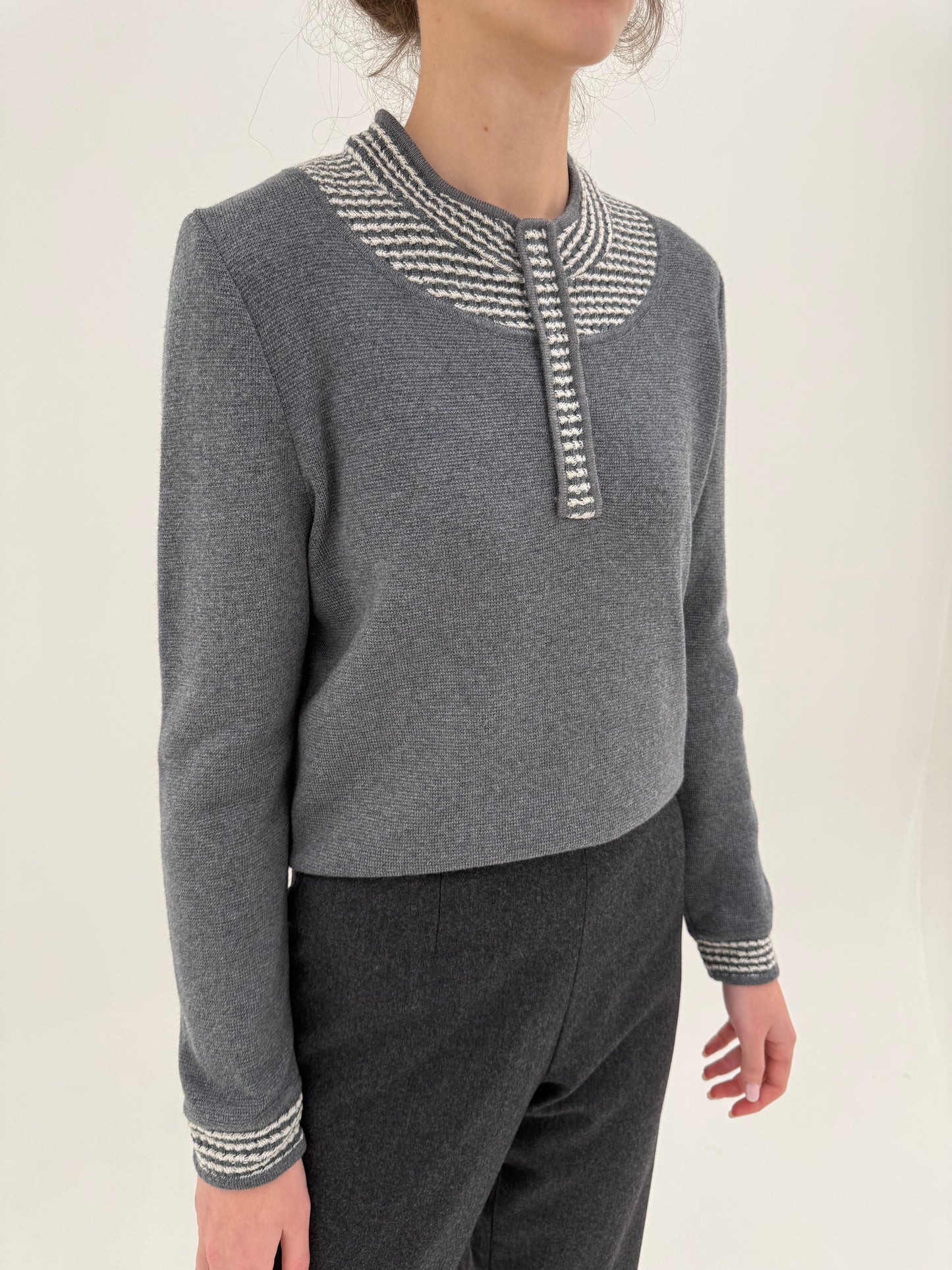 Pulover italian din lana merino extrafina de gramaj mare cu detalii chic