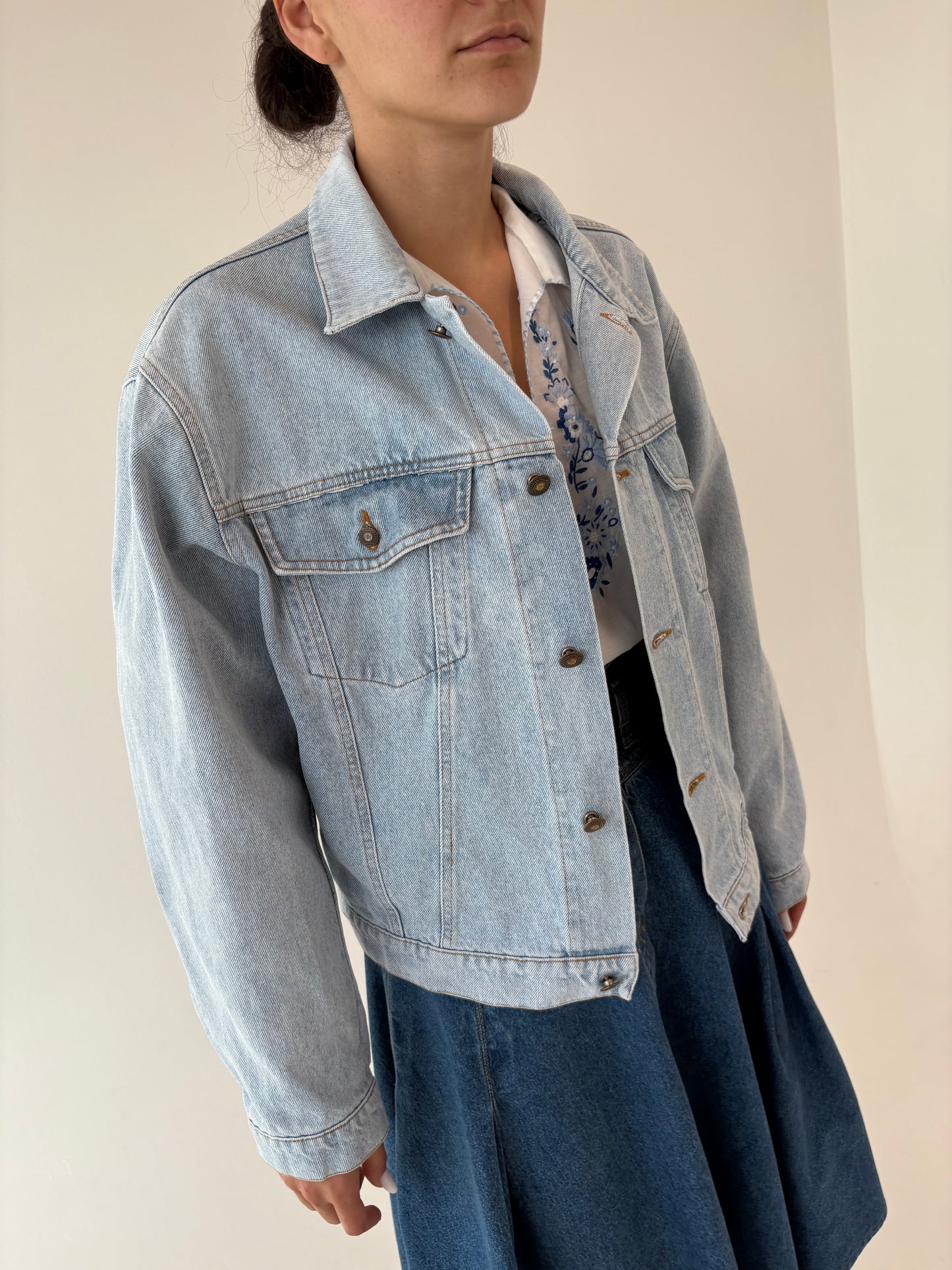 Geacă old vintage anii 80 din jeans tall