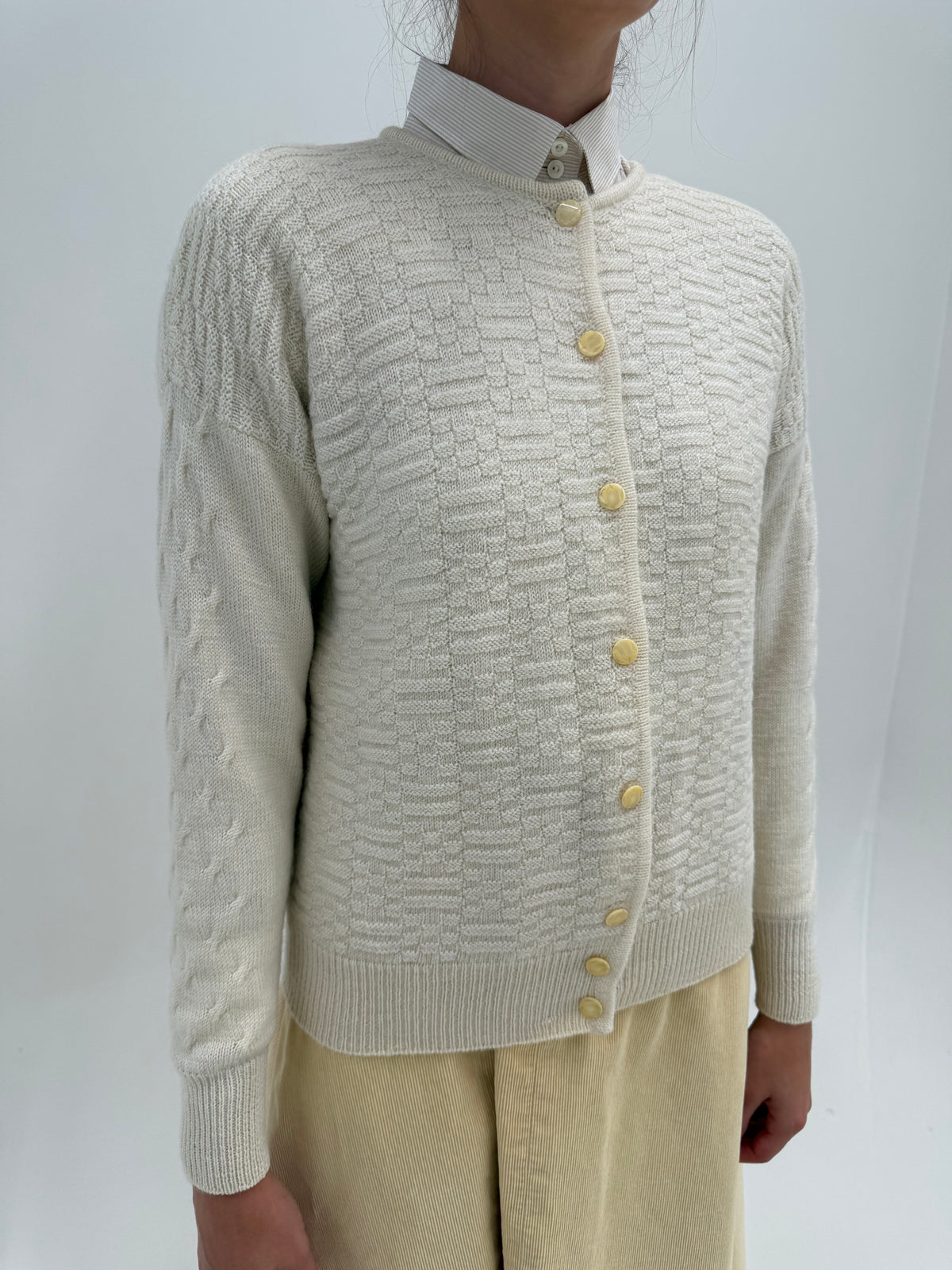 Cardigan vintage ivorie din lana extrafina texturată