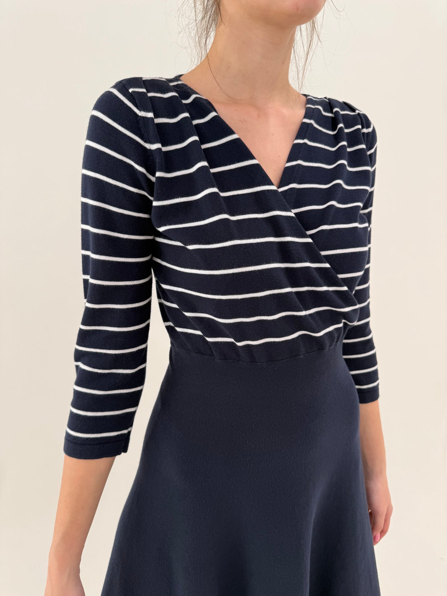Rochie in estetica nautica din jerse premium de bumbac cu talie ultra înaltă