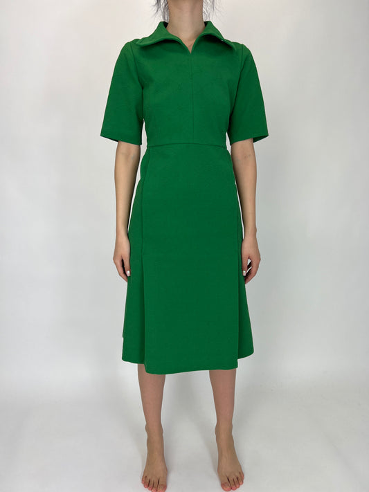 Rochie verde tare din brocart modelator