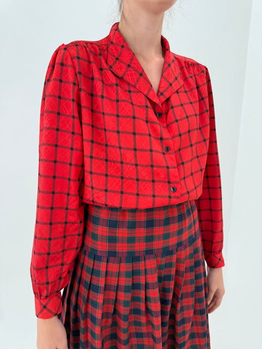 Cămașa vintage cherry red în carouri din vascoza premium texturată