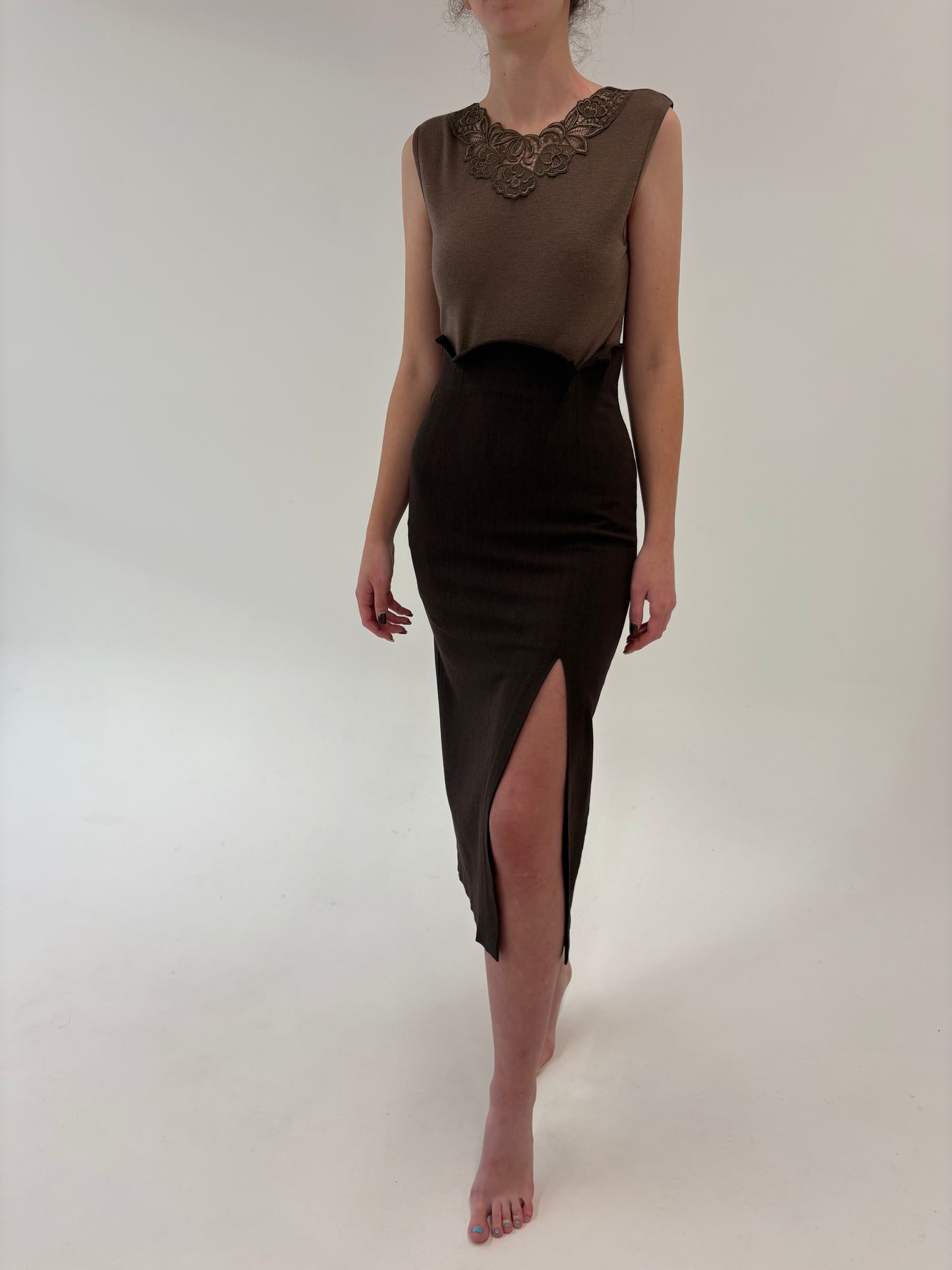 Fustă chocolate brown midi spre maxi cu talie deconstruită din lana extrafina