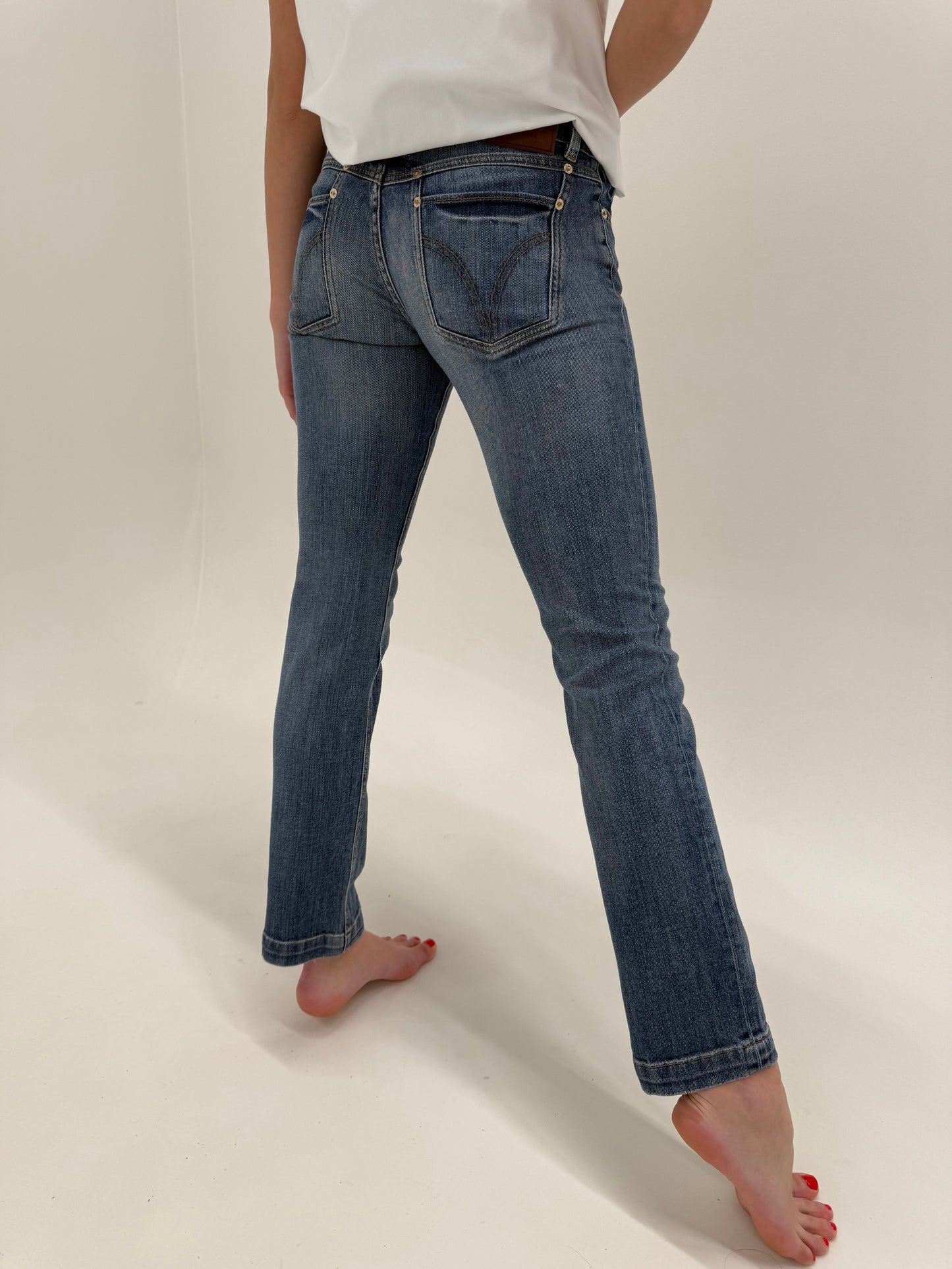 Jeans vintage Dolce&Gabbana în croi super revenit în trend