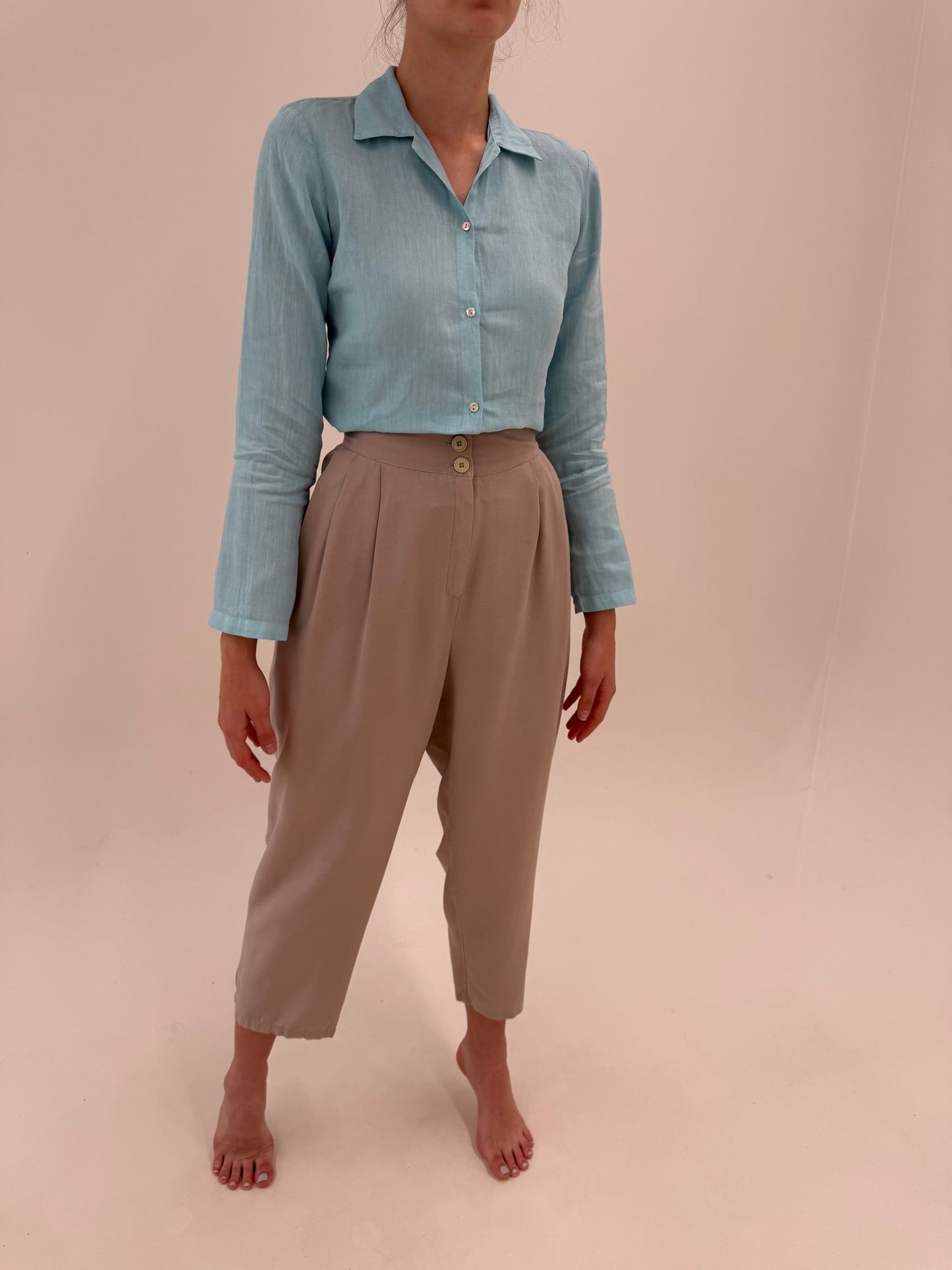 Pantaloni dusty powder Pink de vară petite cu pense și talie ultra înaltă