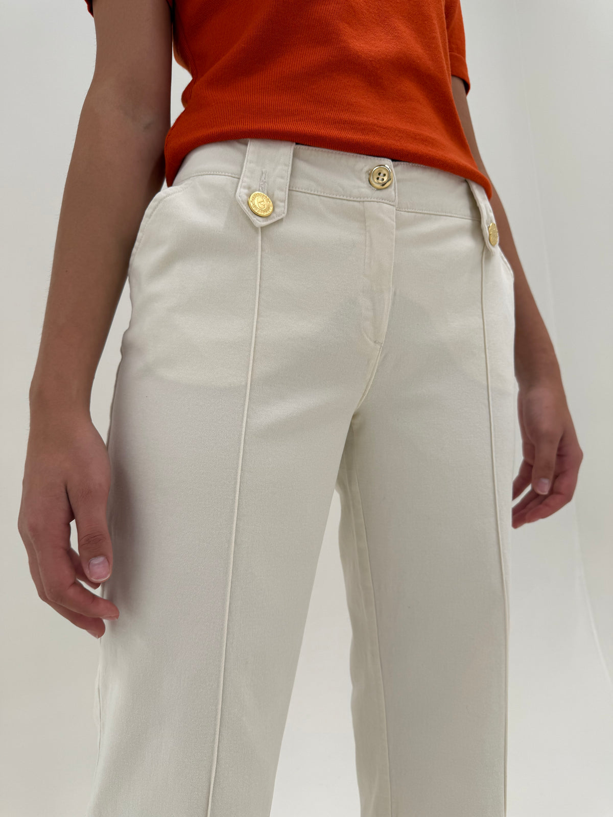 Pantaloni vintage Valentino din bumbac gros în croi evazat cu nasturi aurii