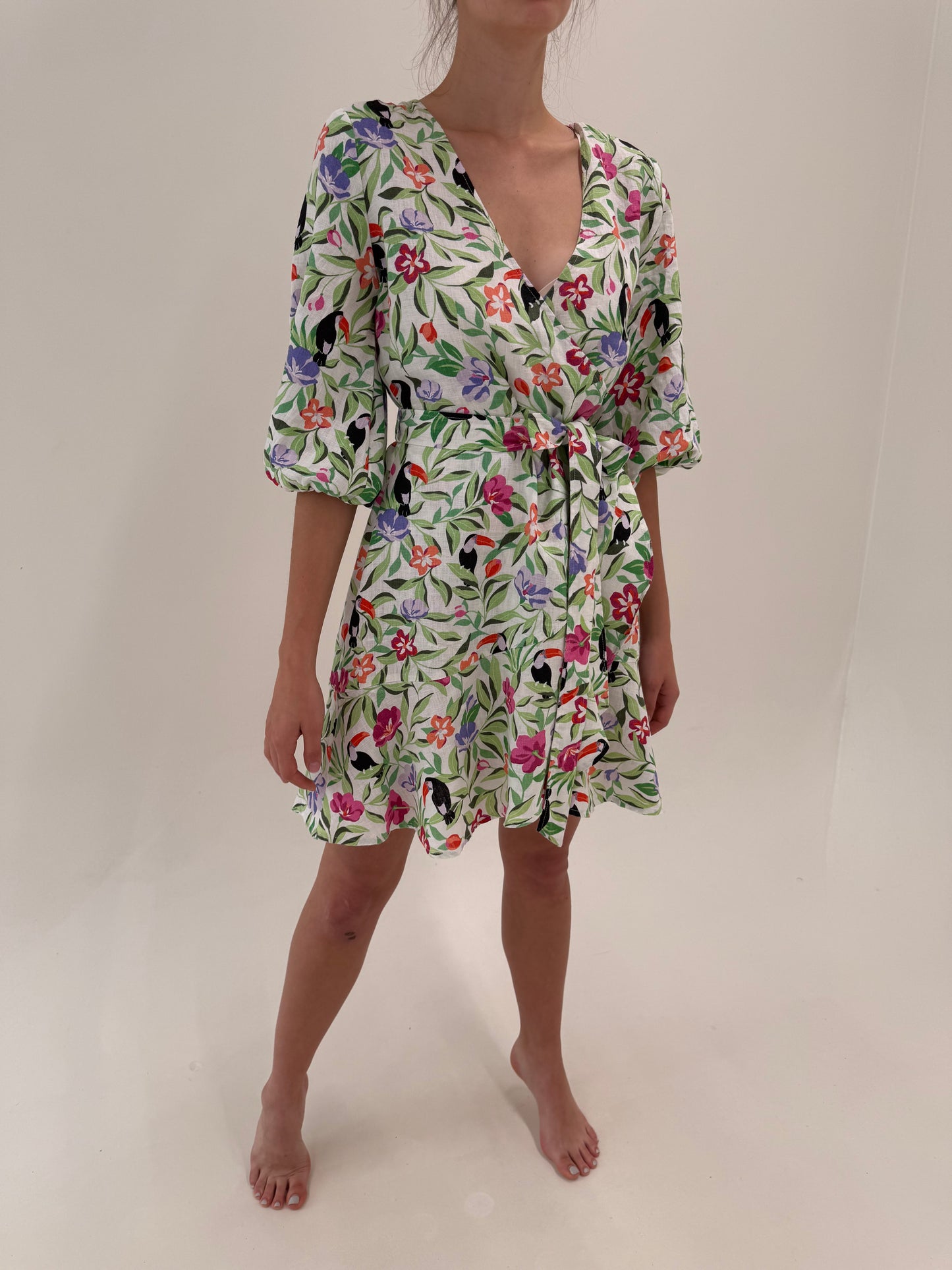 Rochie petrecută din in cu print organic și talie ultra înaltă marcată