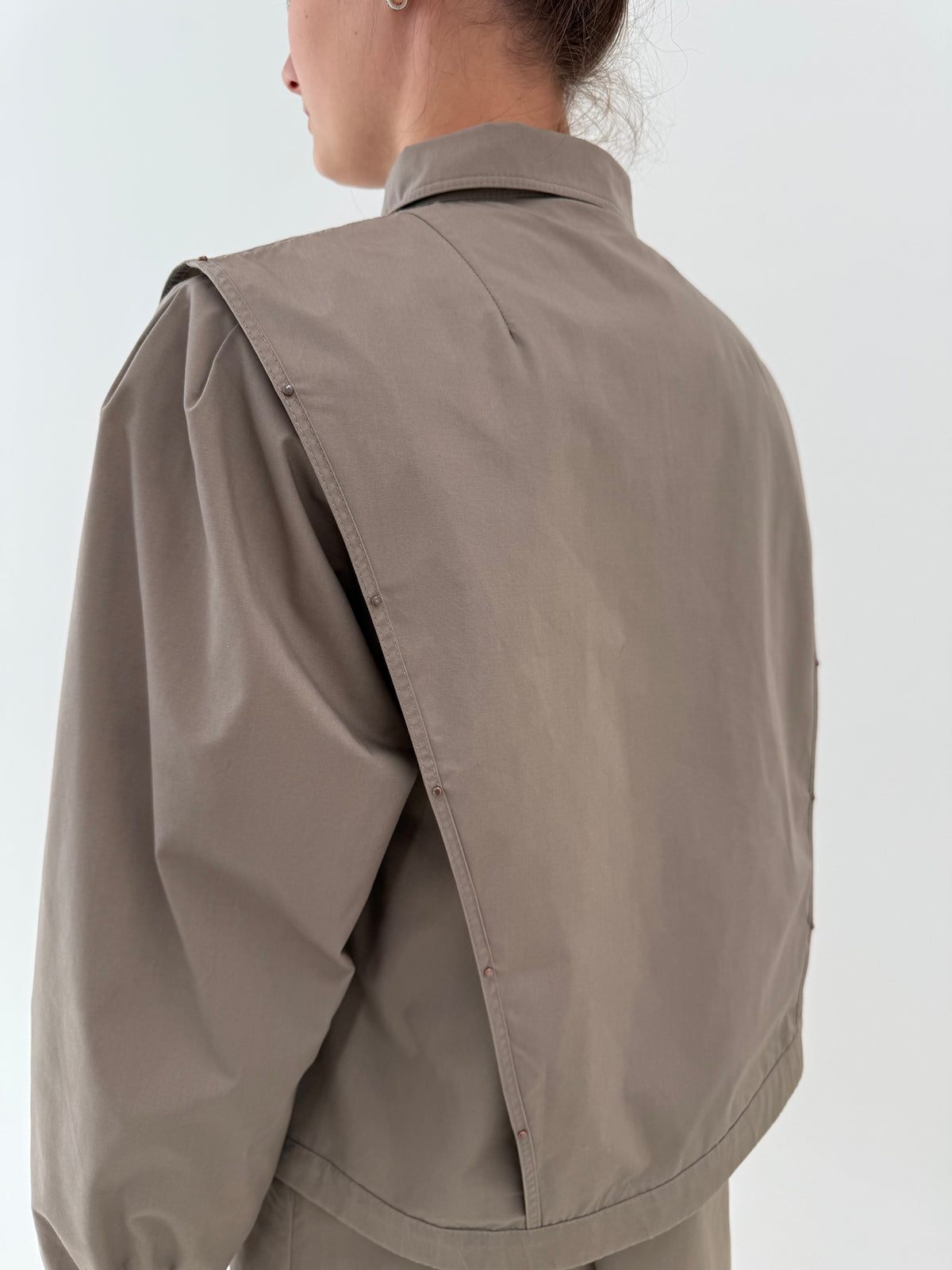 Set vintage warm gray din gabardină în croi retro modern cu Bomber și fustă midi
