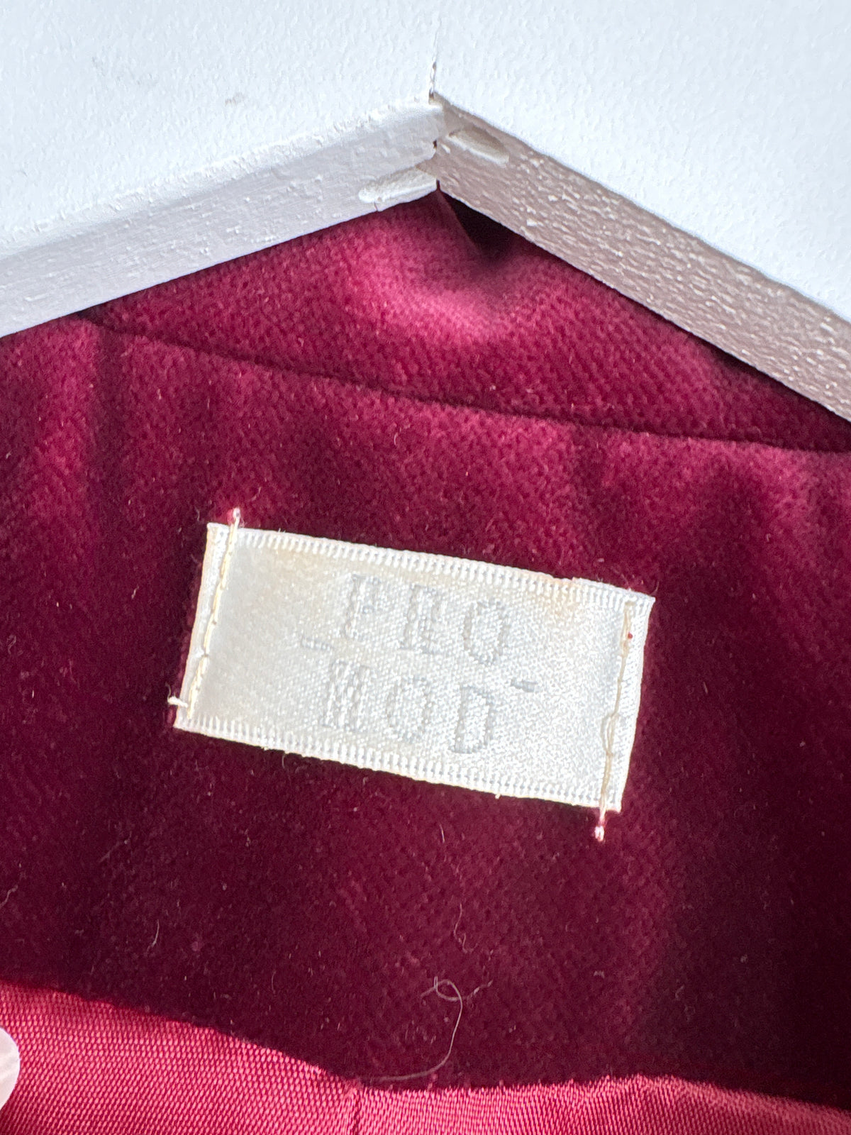Sacou italian cambrat burgundy din catifea de bumbac cu talie marcată
