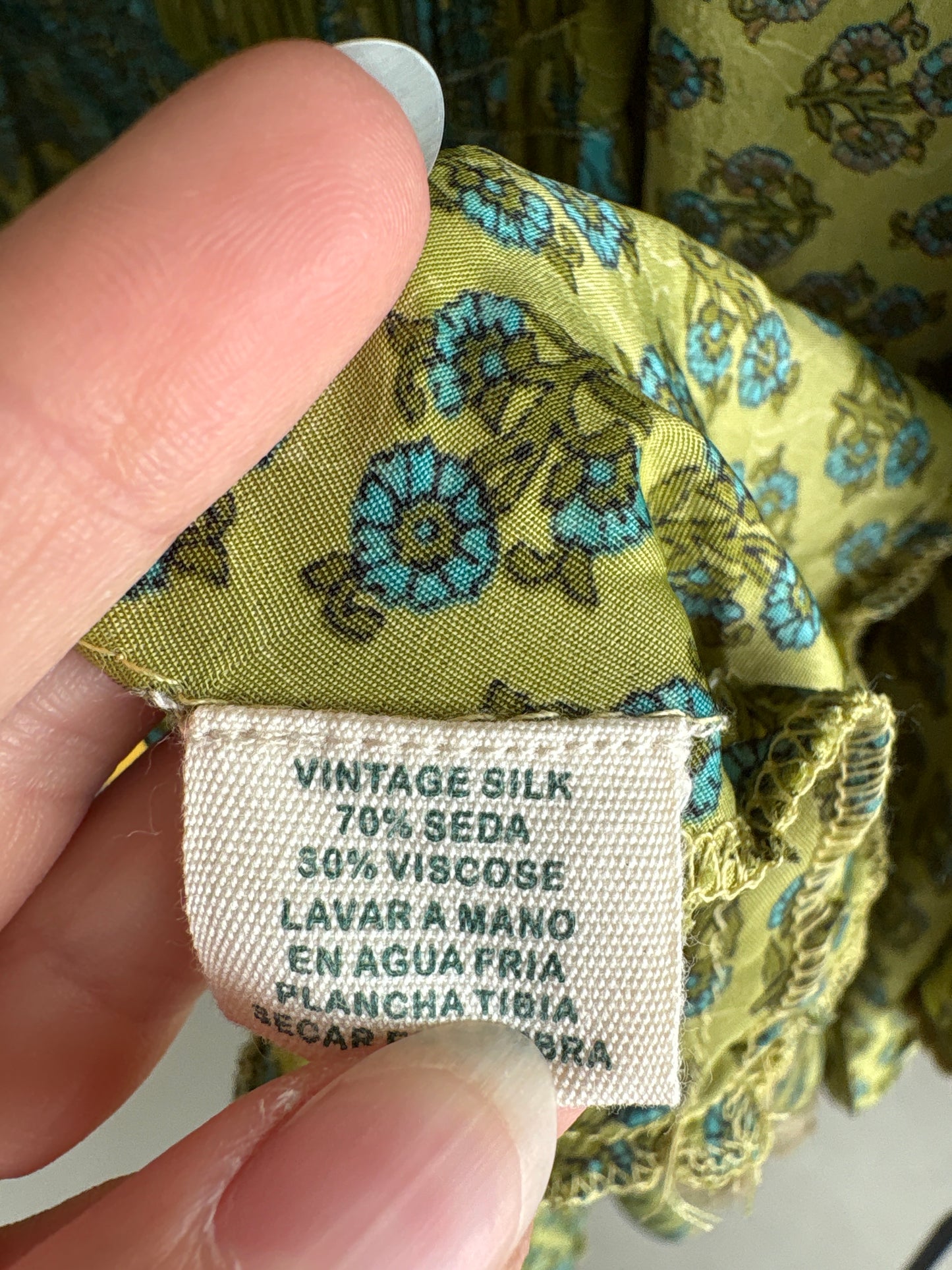 Rochie boho din 70% mătase naturală în nuanțe superbe cu mâneci evazate
