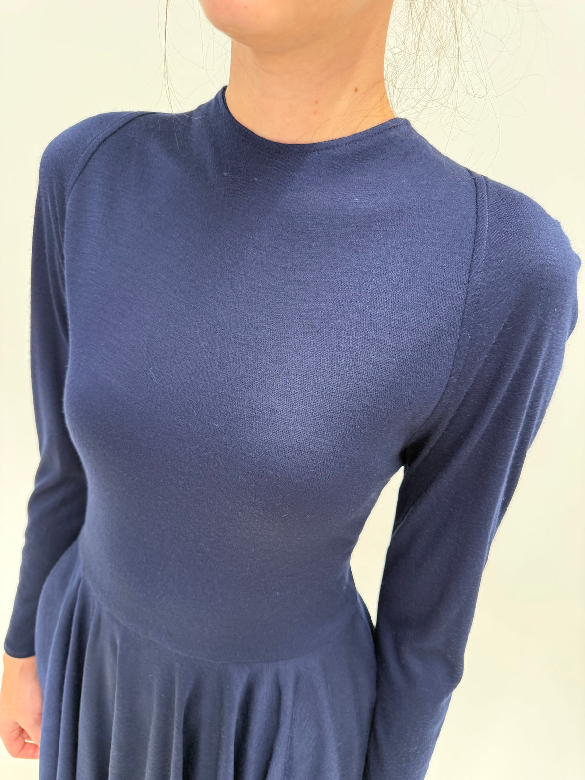 Rochie vintage italiană cu efect de peplum cambrata din cea mai fină lana midnight blue