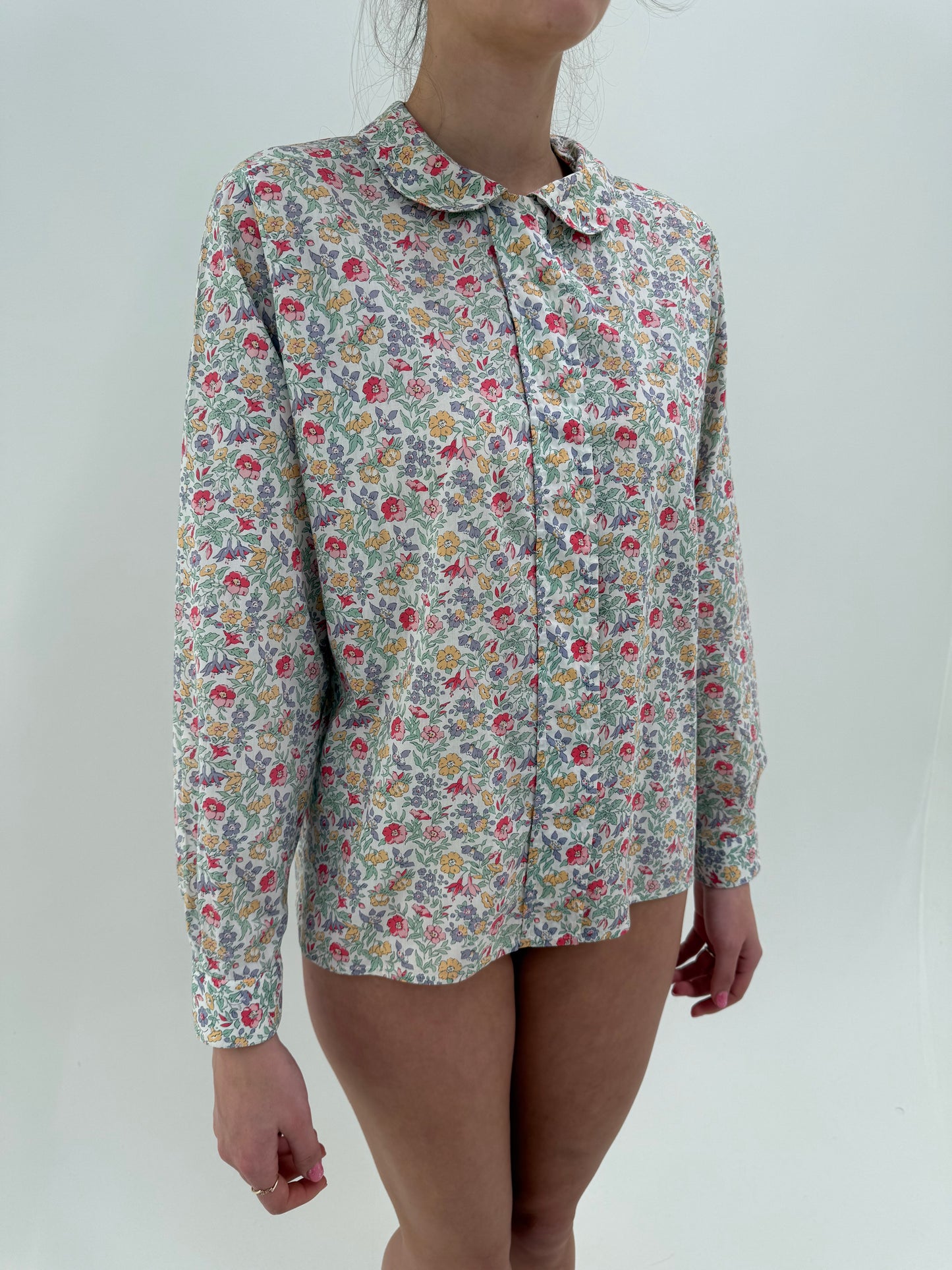 Cămașa vintage luxury Cacharel cu guler Peter Pan și print floral delicat